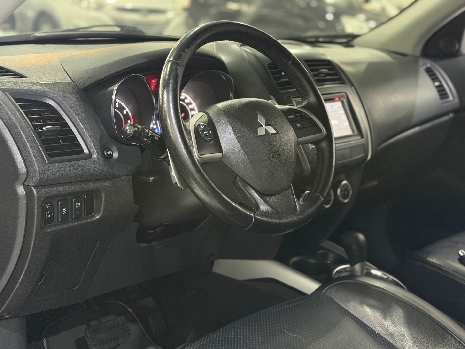 MITSUBISHI ASX