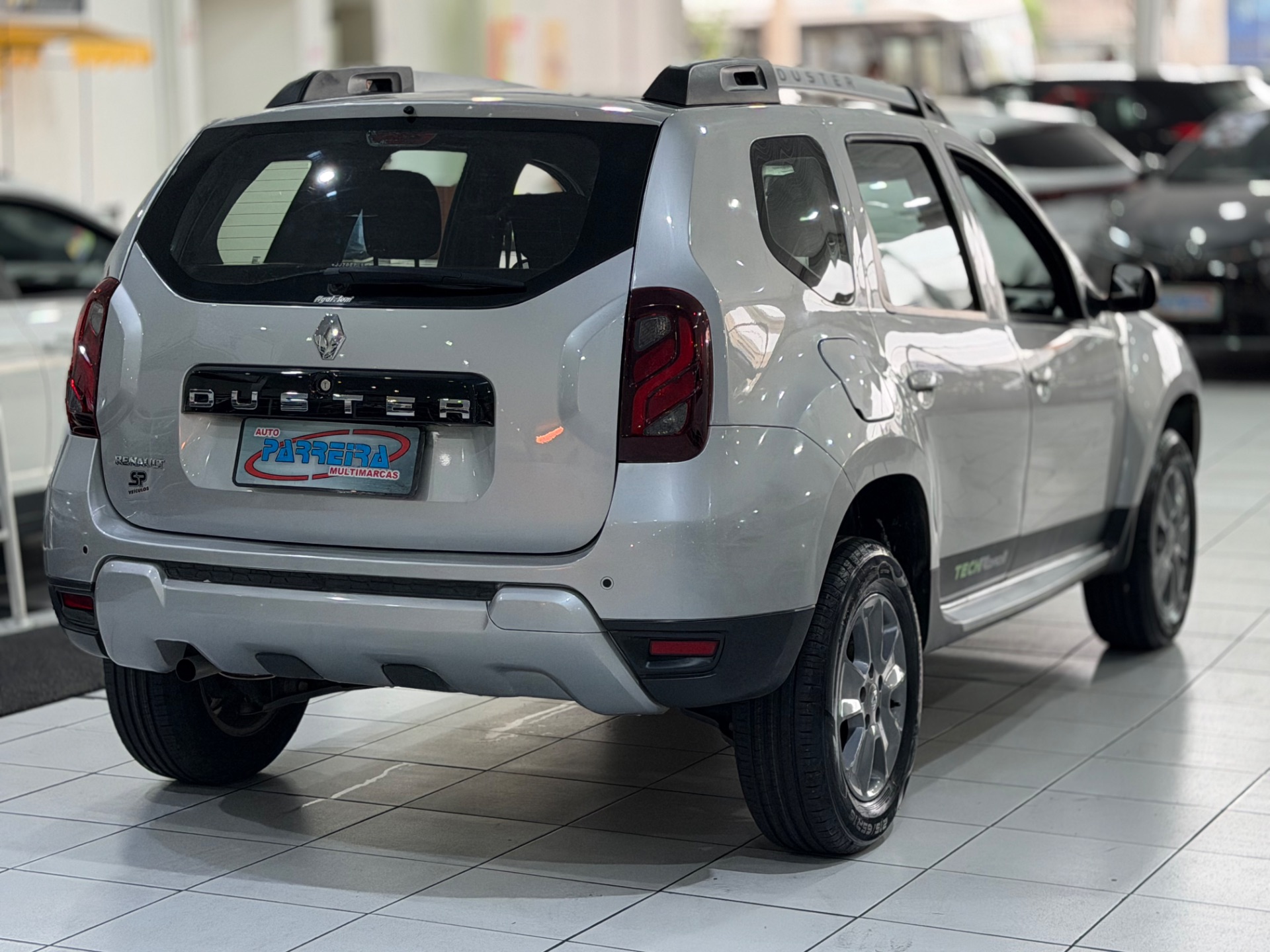 RENAULT DUSTER