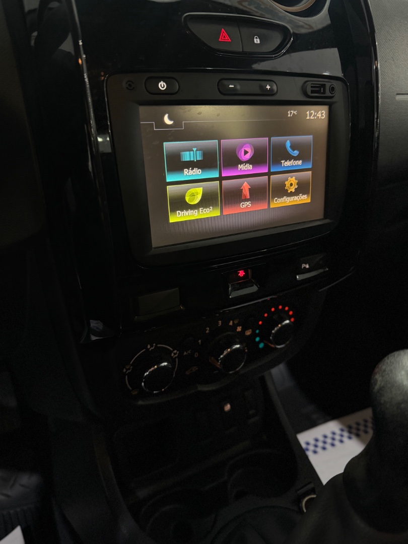 RENAULT DUSTER