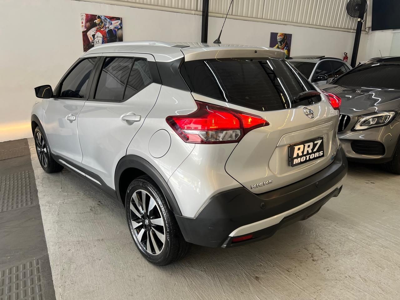 NISSAN KICKS