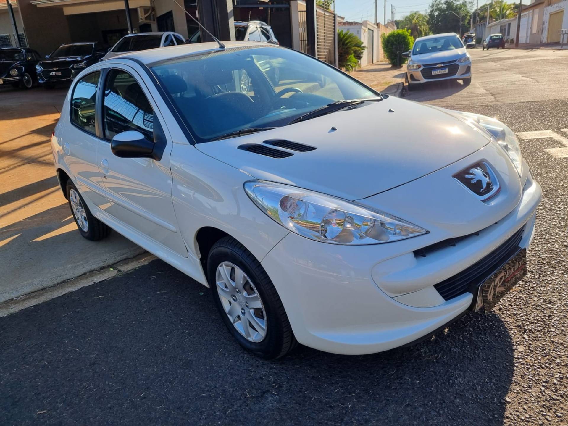 PEUGEOT 207