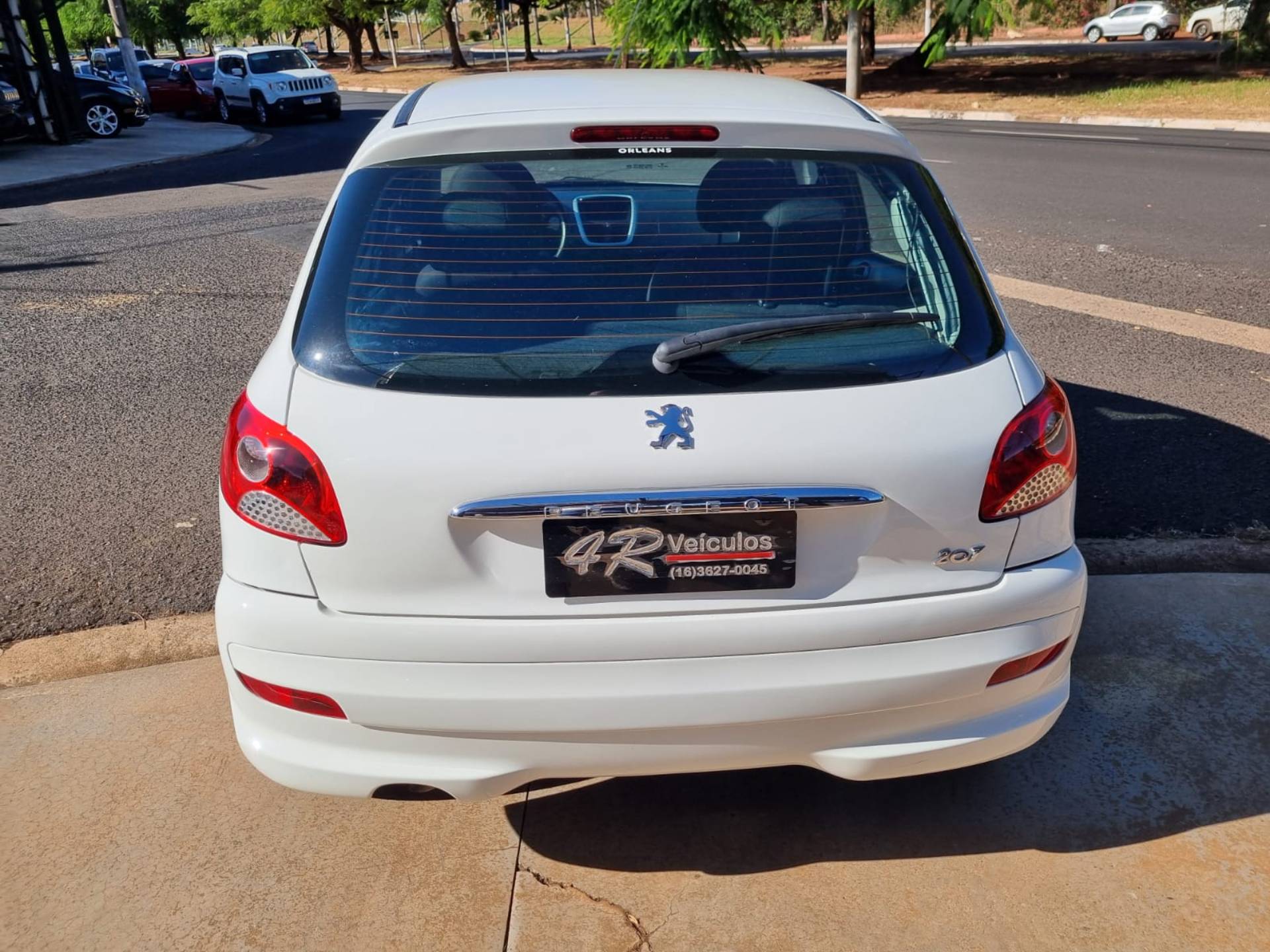 PEUGEOT 207