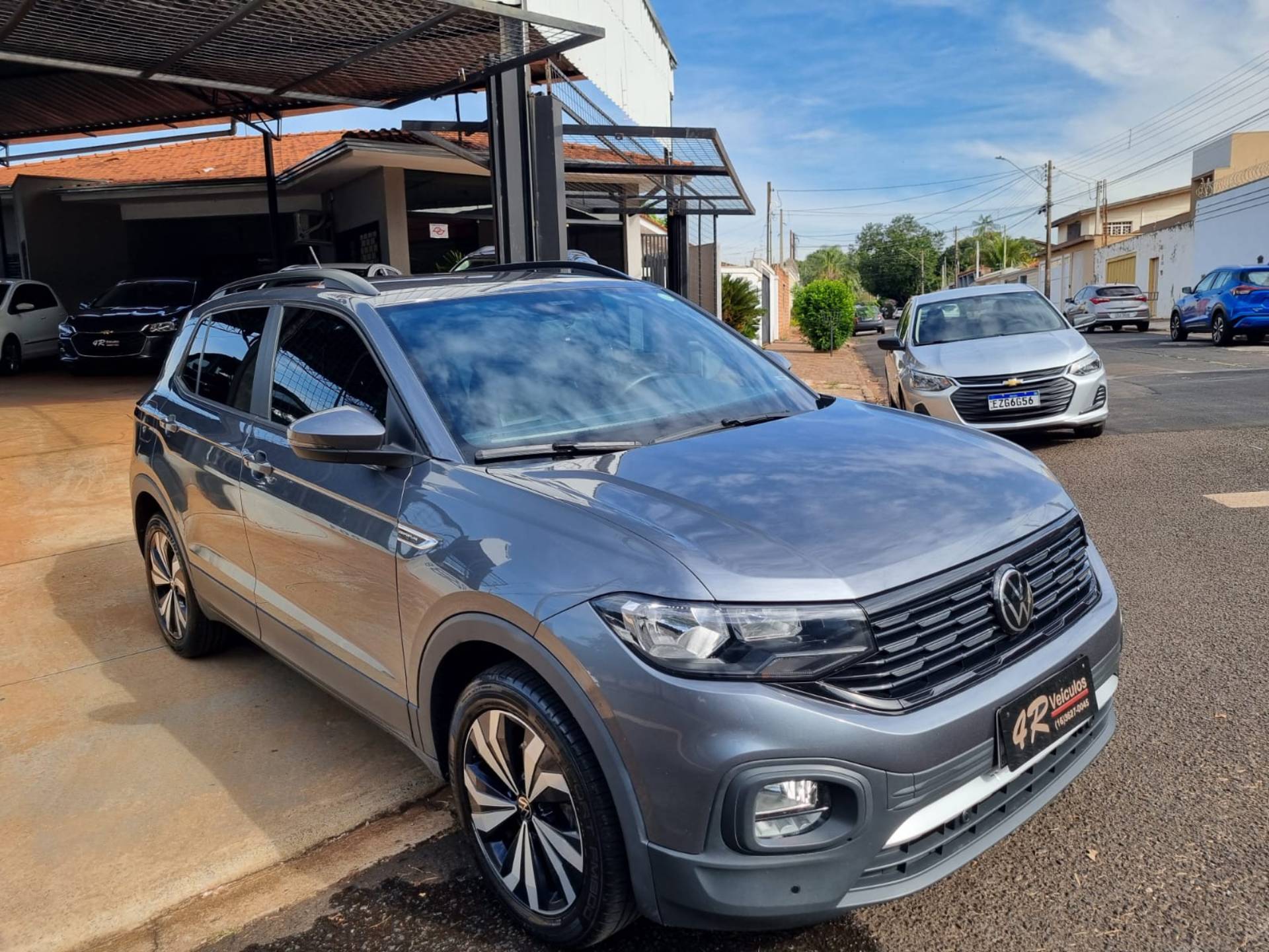 VOLKSWAGEN T-CROSS