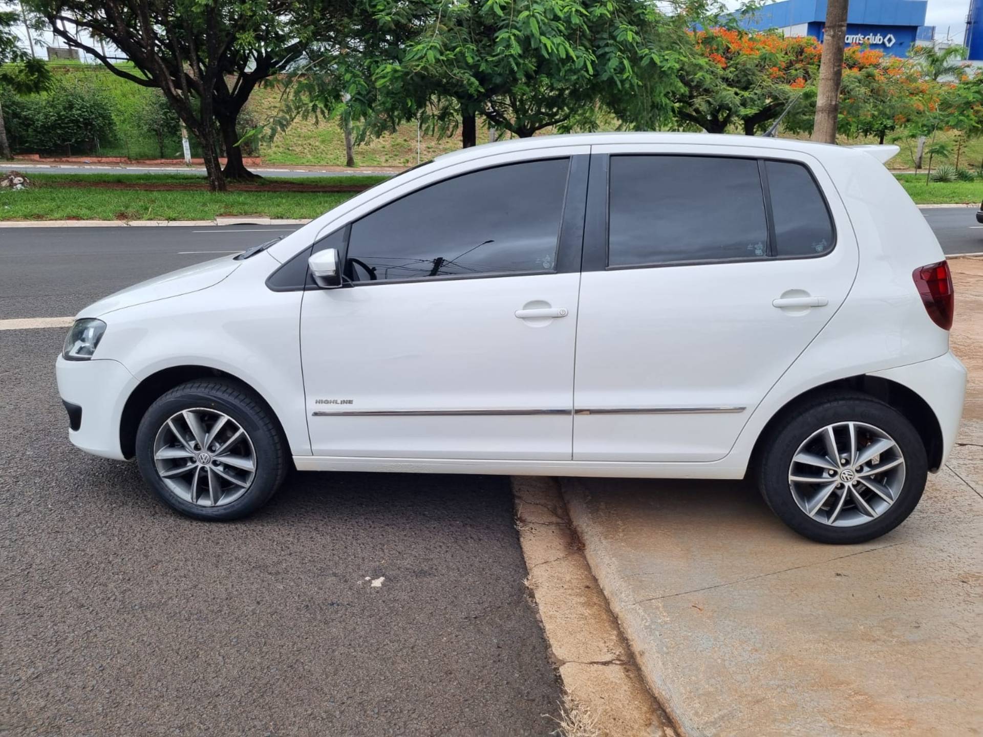 VOLKSWAGEN FOX