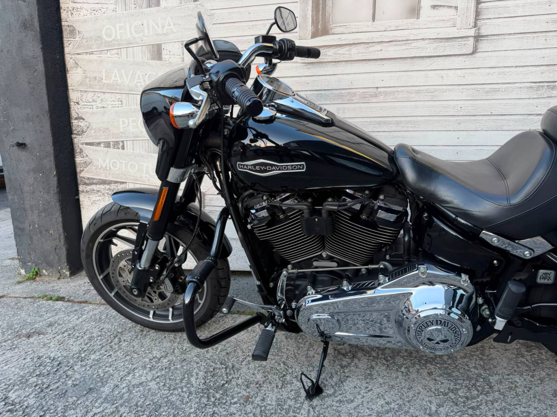 HARLEY-DAVIDSON SPORT GLIDE