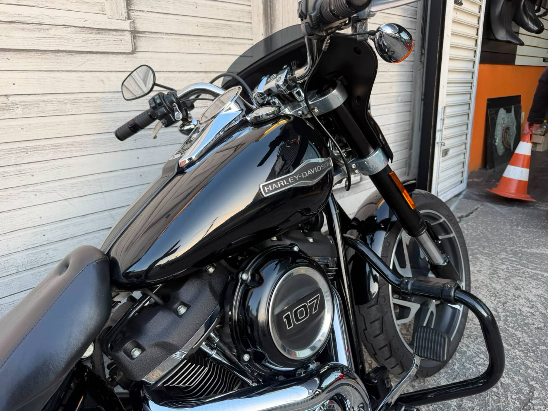 HARLEY-DAVIDSON SPORT GLIDE