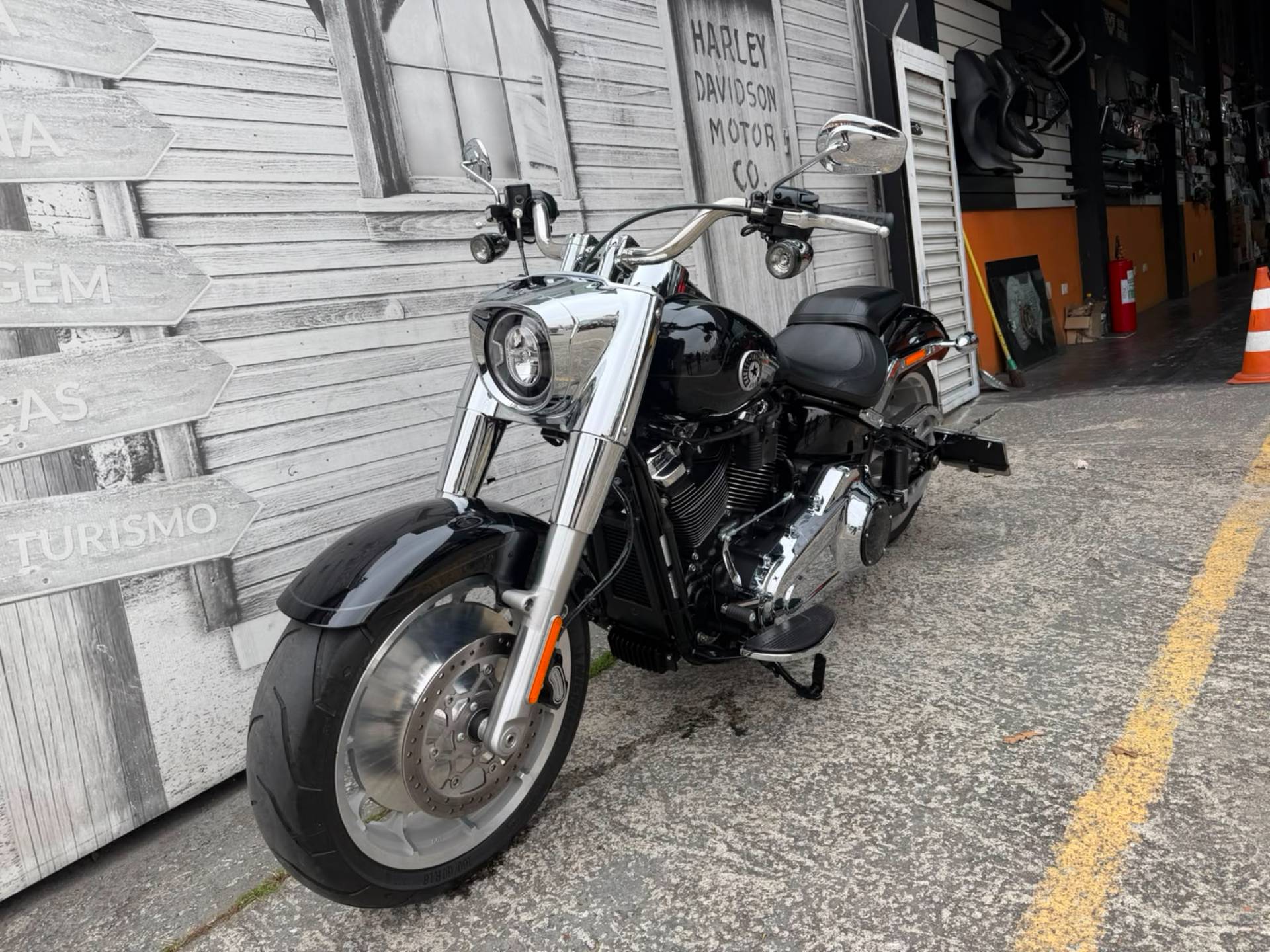 HARLEY-DAVIDSON SOFTAIL FAT BOY 117