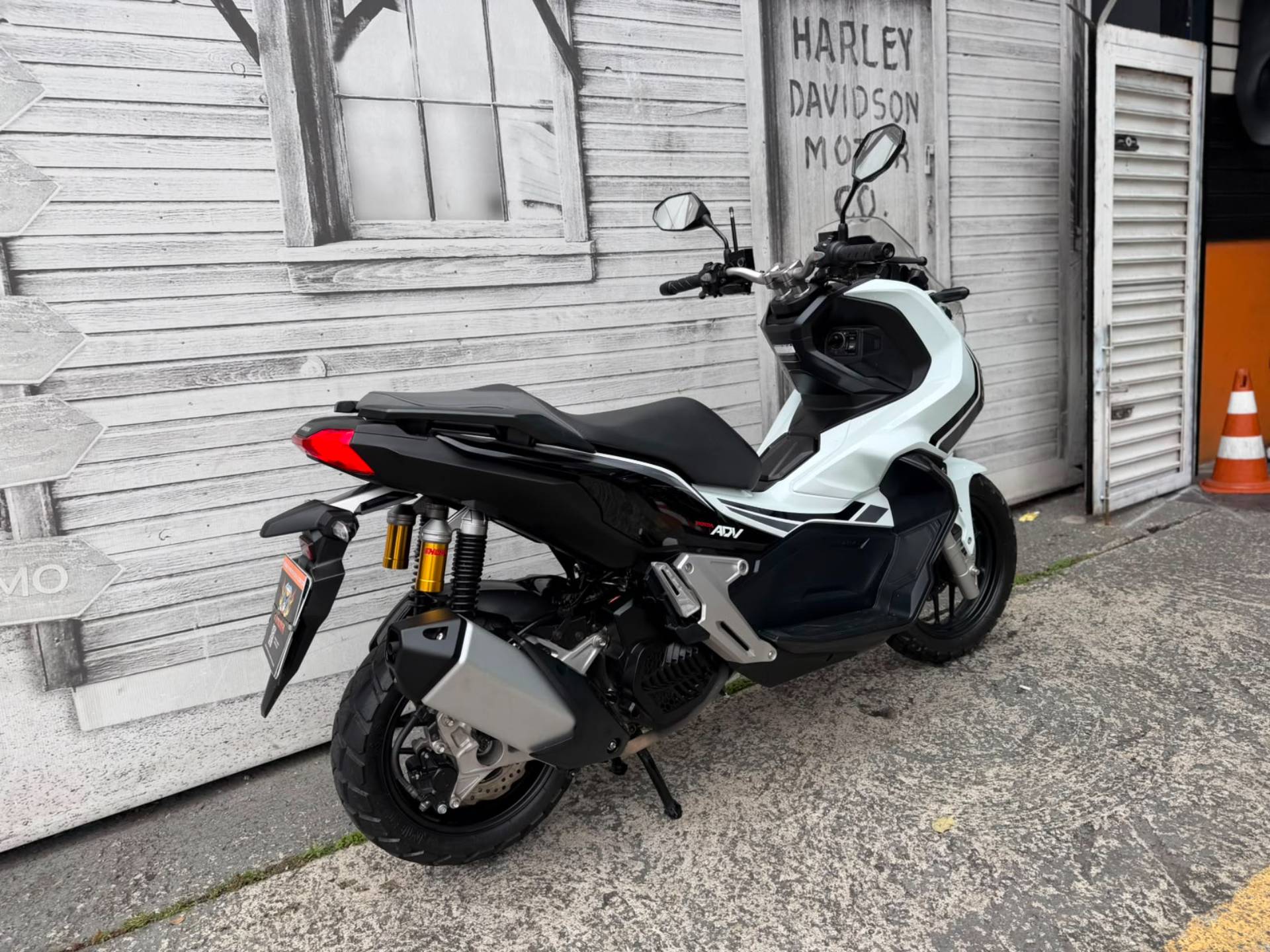 HONDA ADV 150