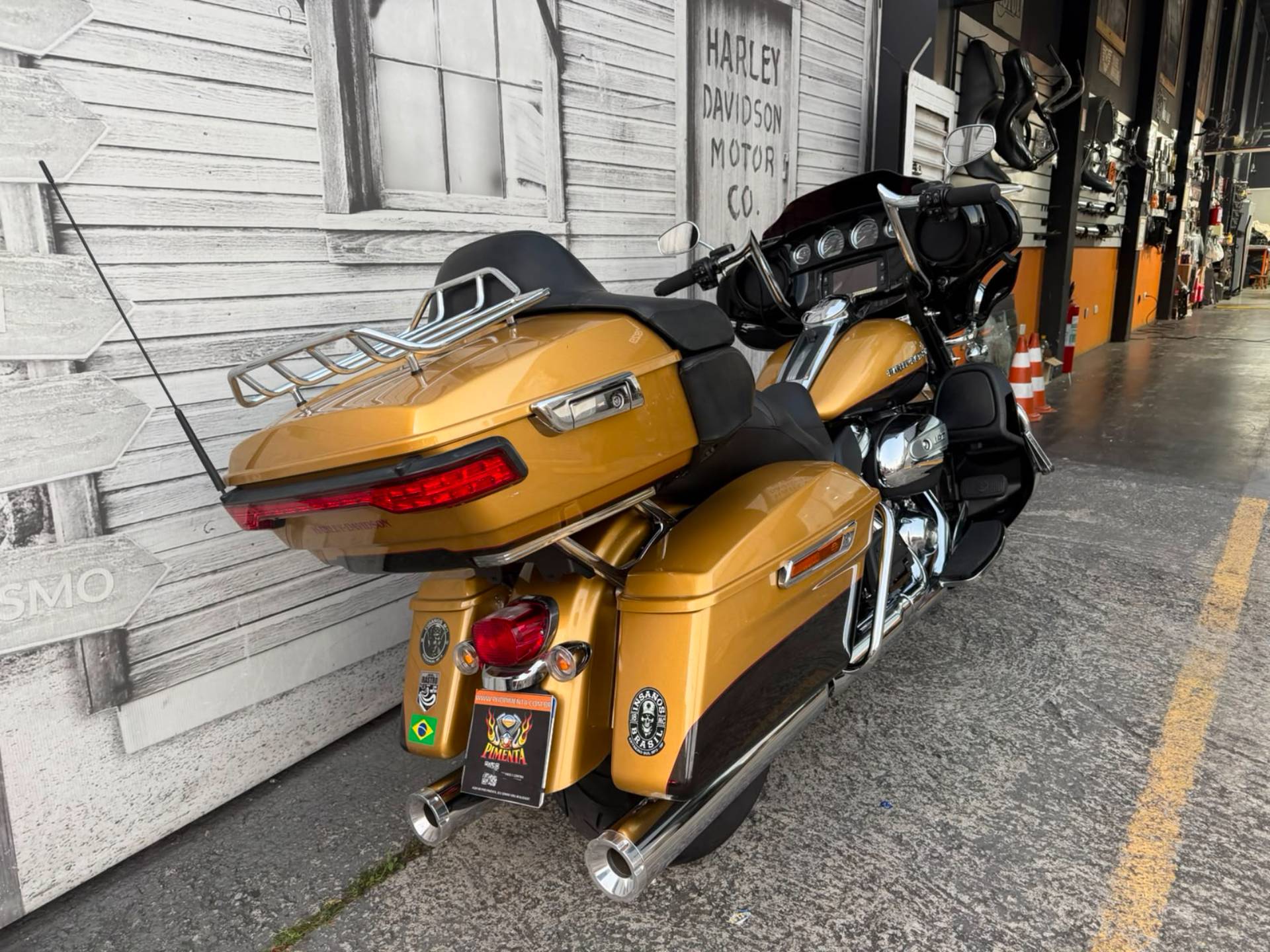 HARLEY-DAVIDSON ULTRA LIMITED