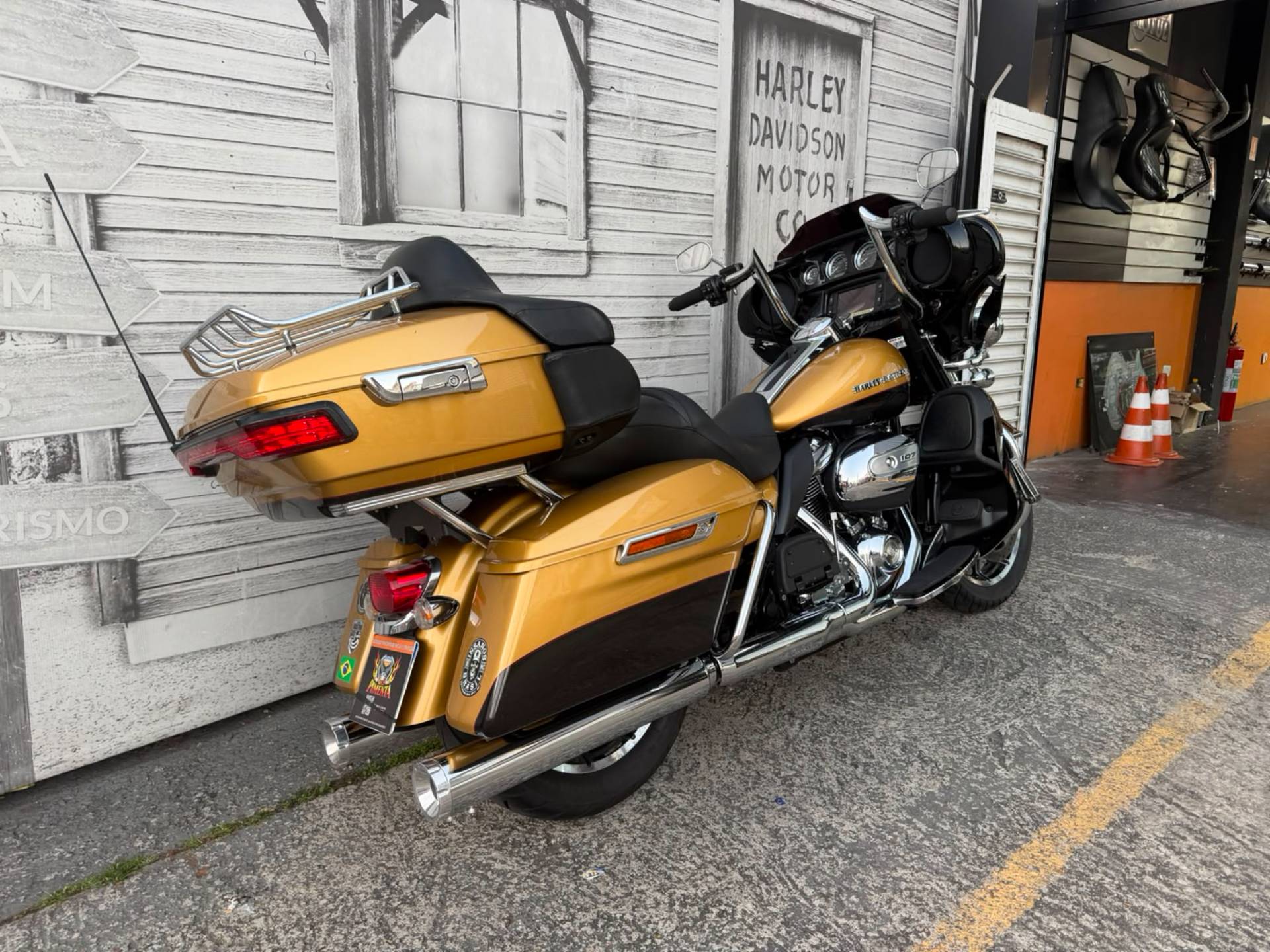 HARLEY-DAVIDSON ULTRA LIMITED