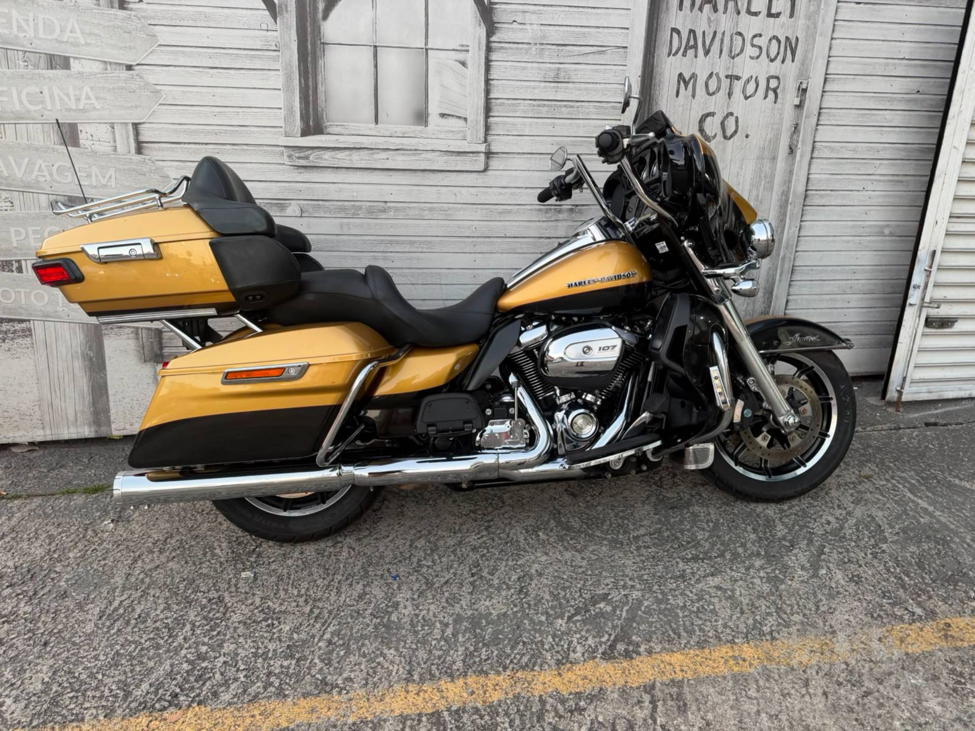 HARLEY-DAVIDSON ULTRA LIMITED
