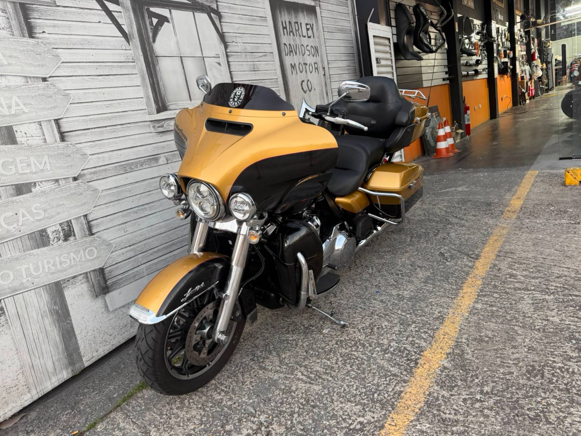 HARLEY-DAVIDSON ULTRA LIMITED