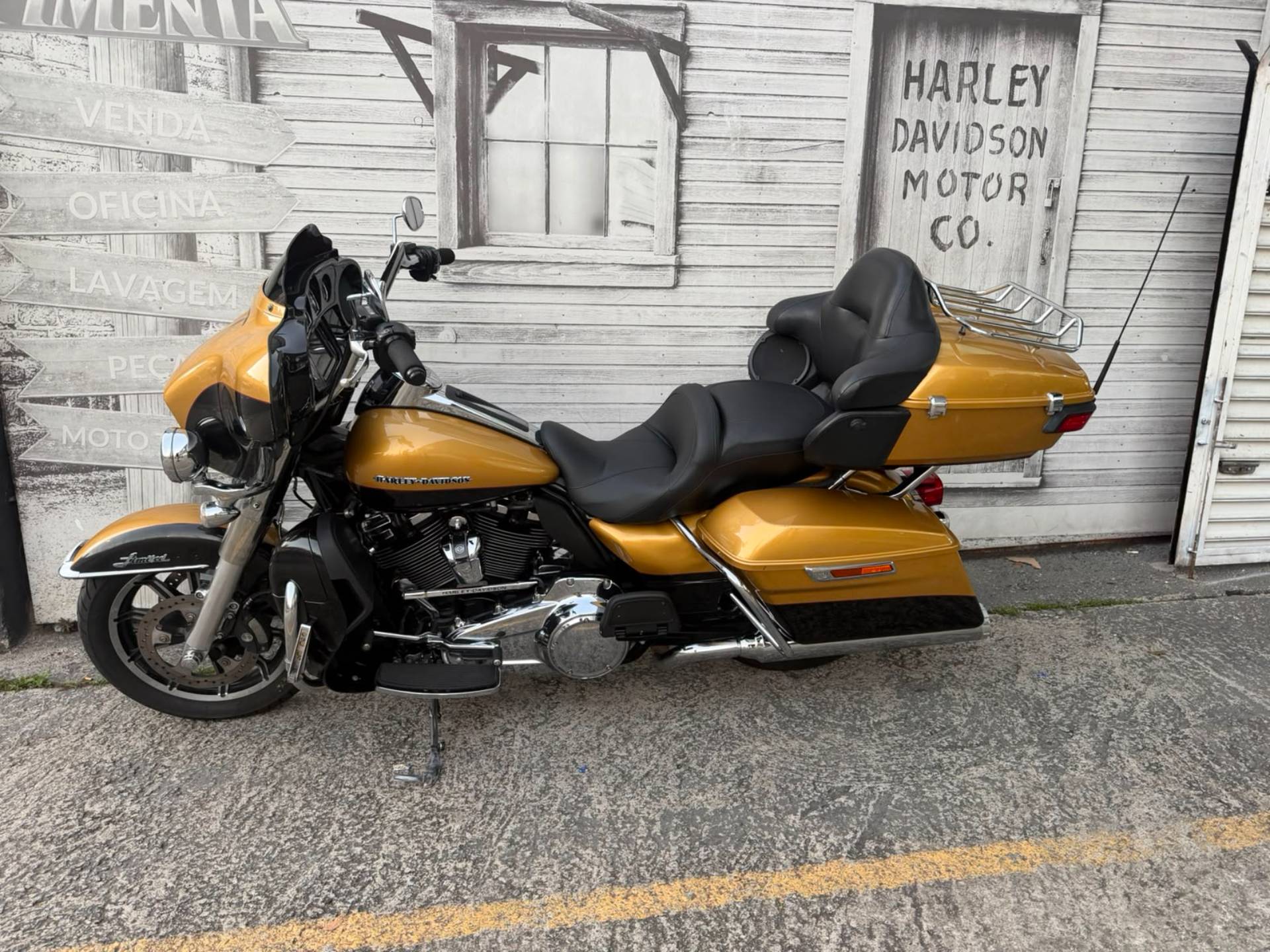 HARLEY-DAVIDSON ULTRA LIMITED