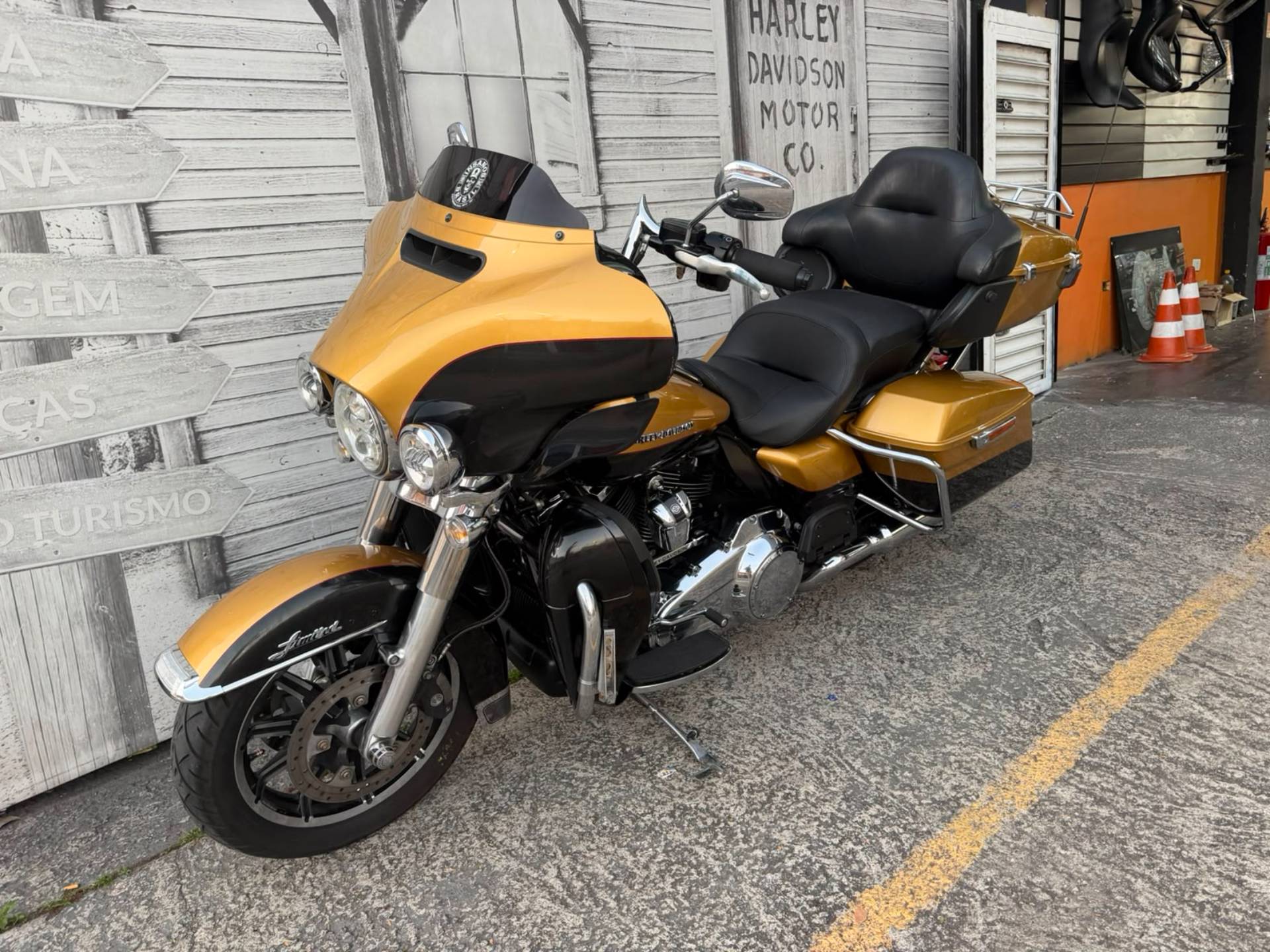 HARLEY-DAVIDSON ULTRA LIMITED