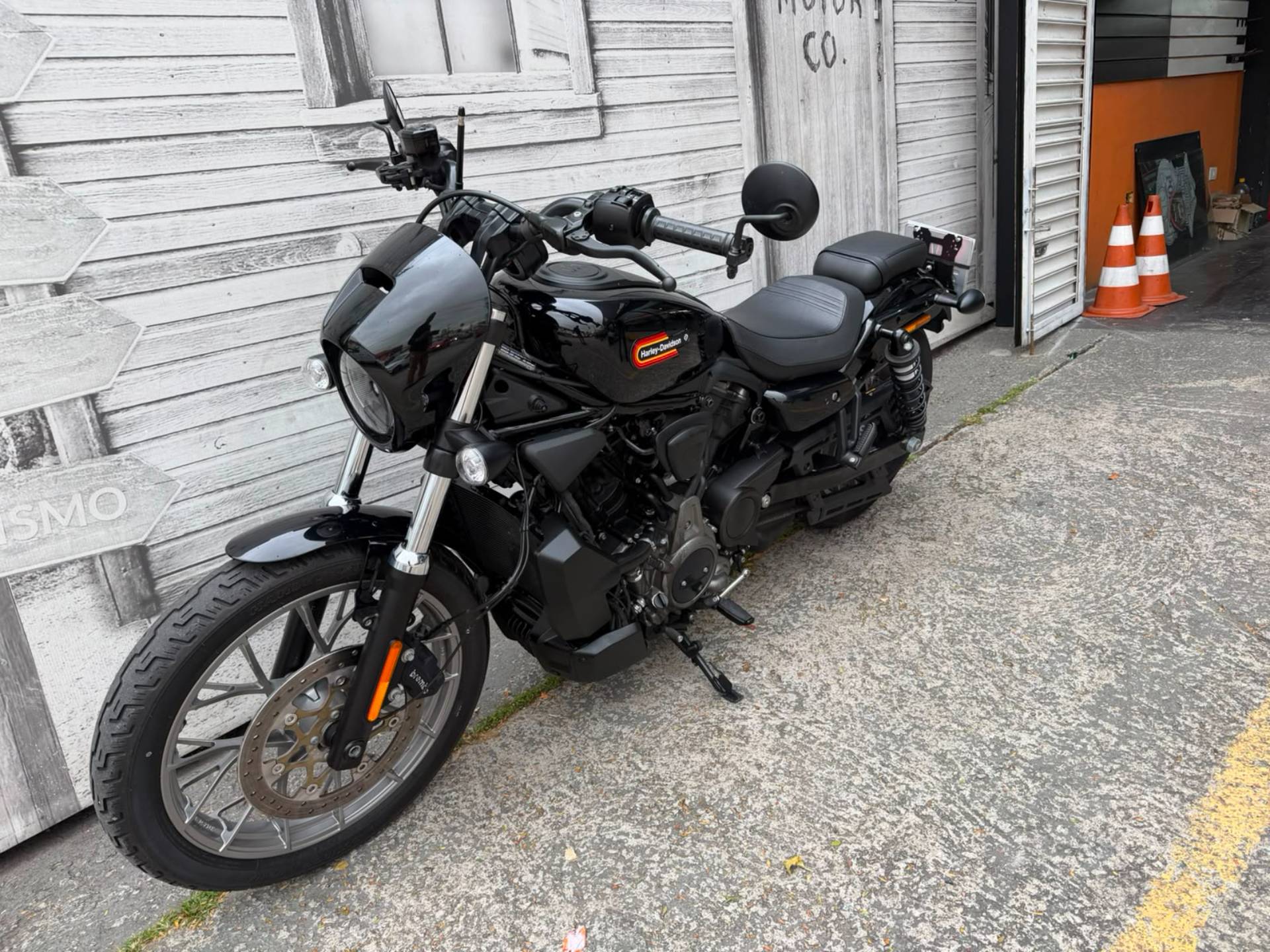 HARLEY-DAVIDSON NIGHTSTER SPECIAL