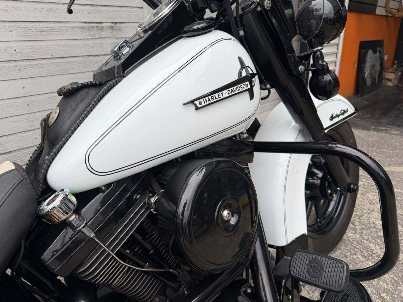 HARLEY-DAVIDSON HERITAGE SOFTAIL CLASSIC
