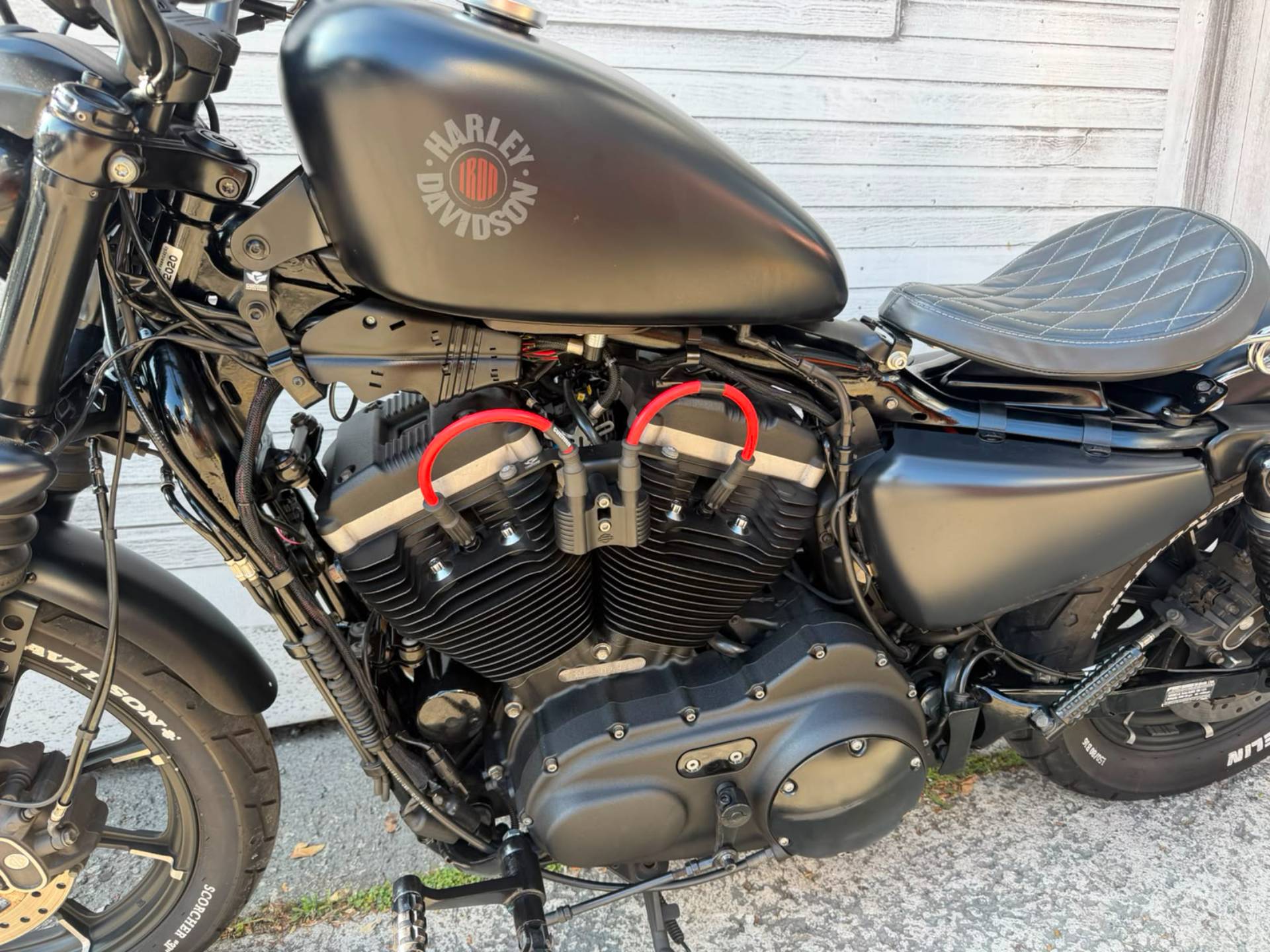 HARLEY-DAVIDSON IRON