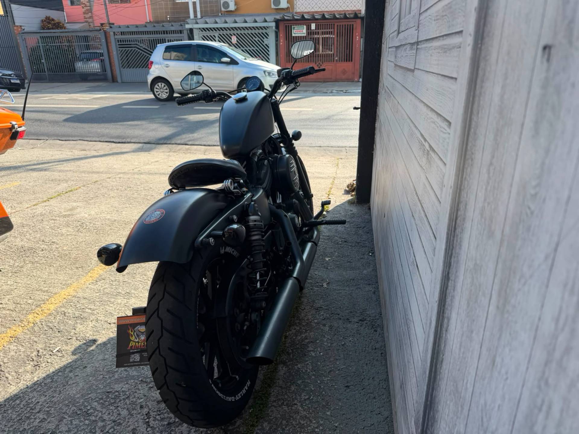 HARLEY-DAVIDSON IRON