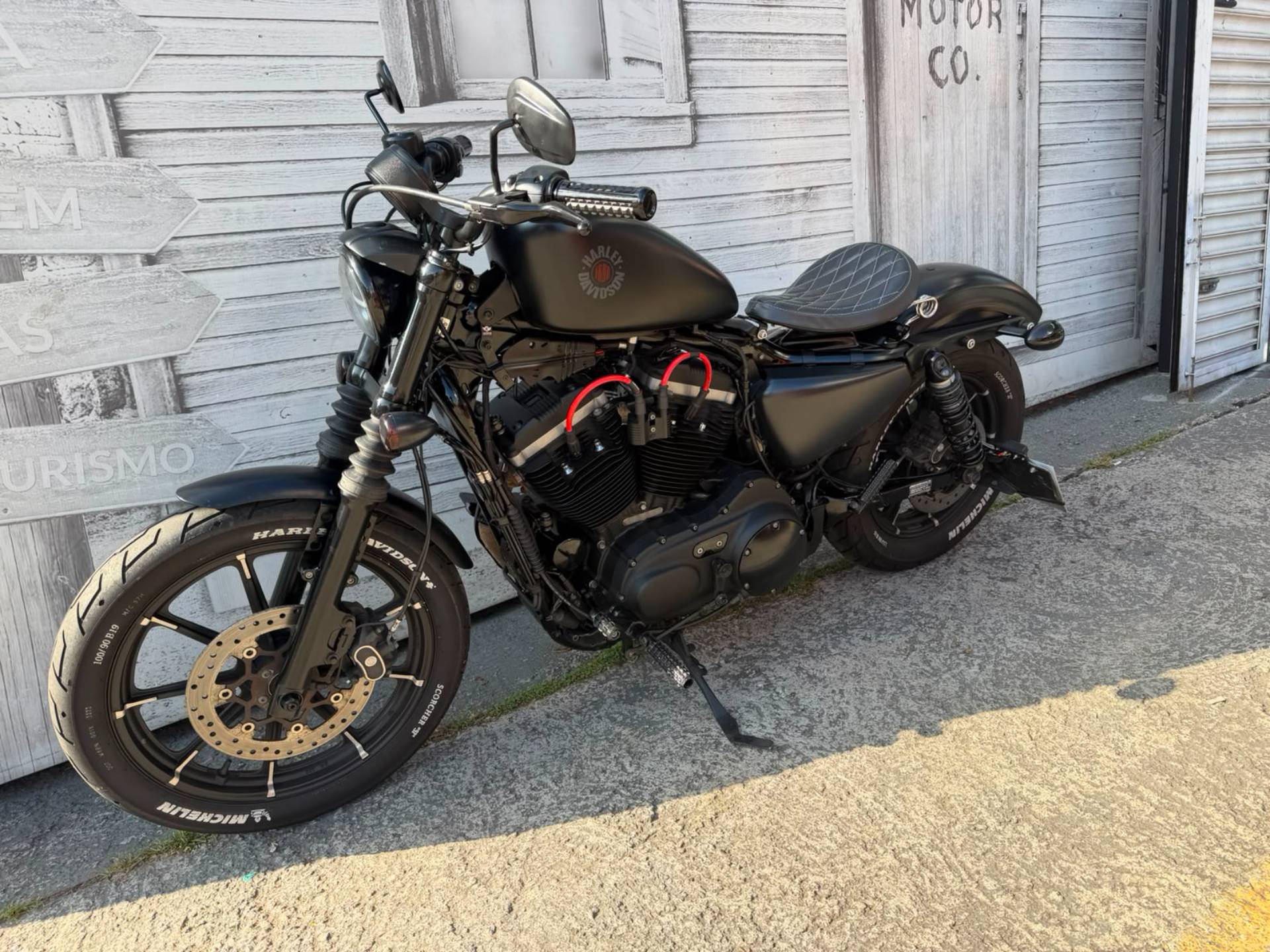 HARLEY-DAVIDSON IRON