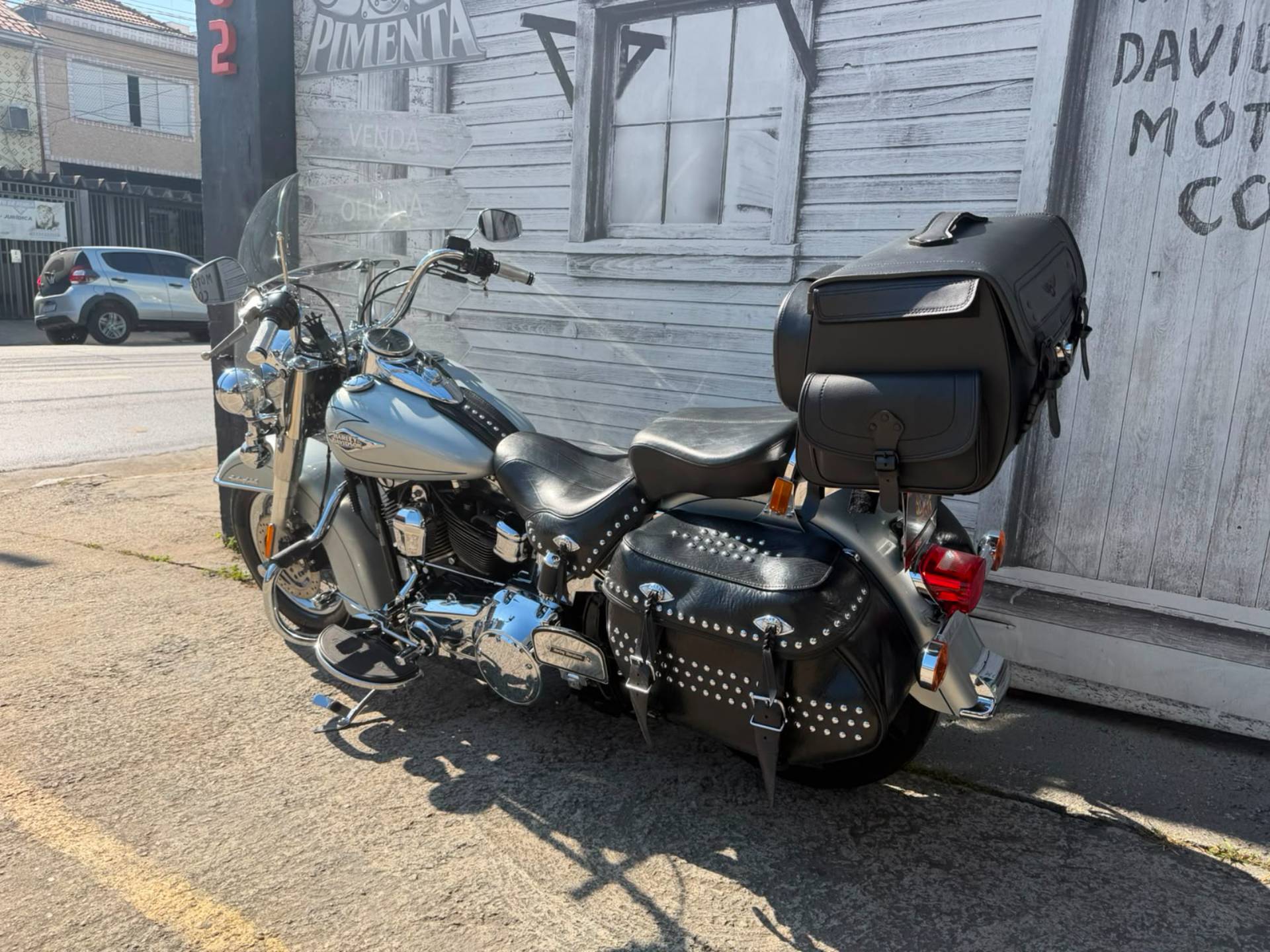 HARLEY-DAVIDSON HERITAGE SOFTAIL CLASSIC