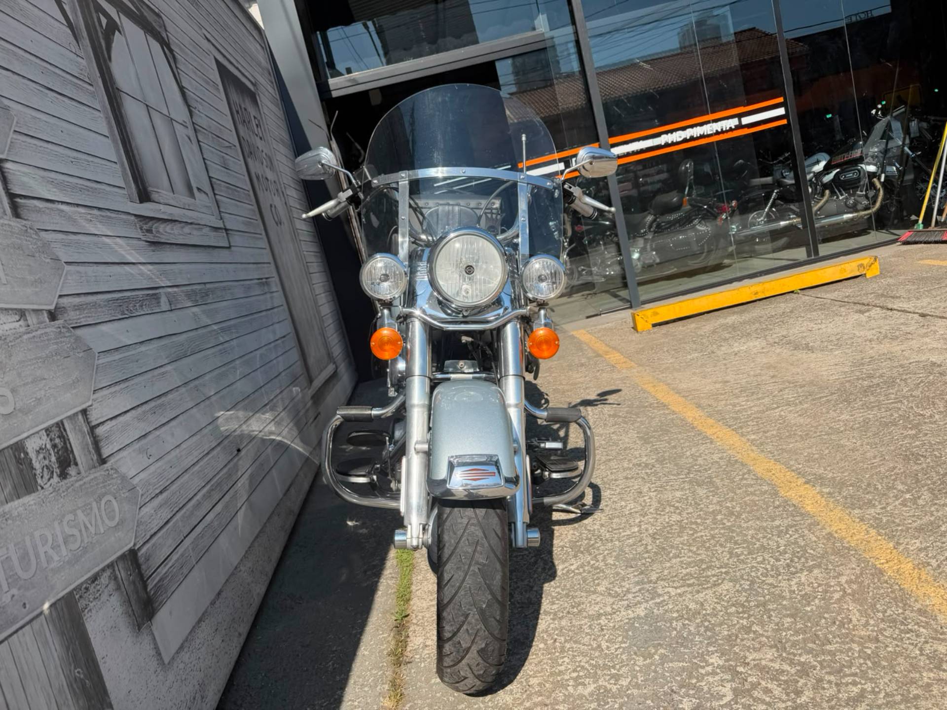 HARLEY-DAVIDSON HERITAGE SOFTAIL CLASSIC