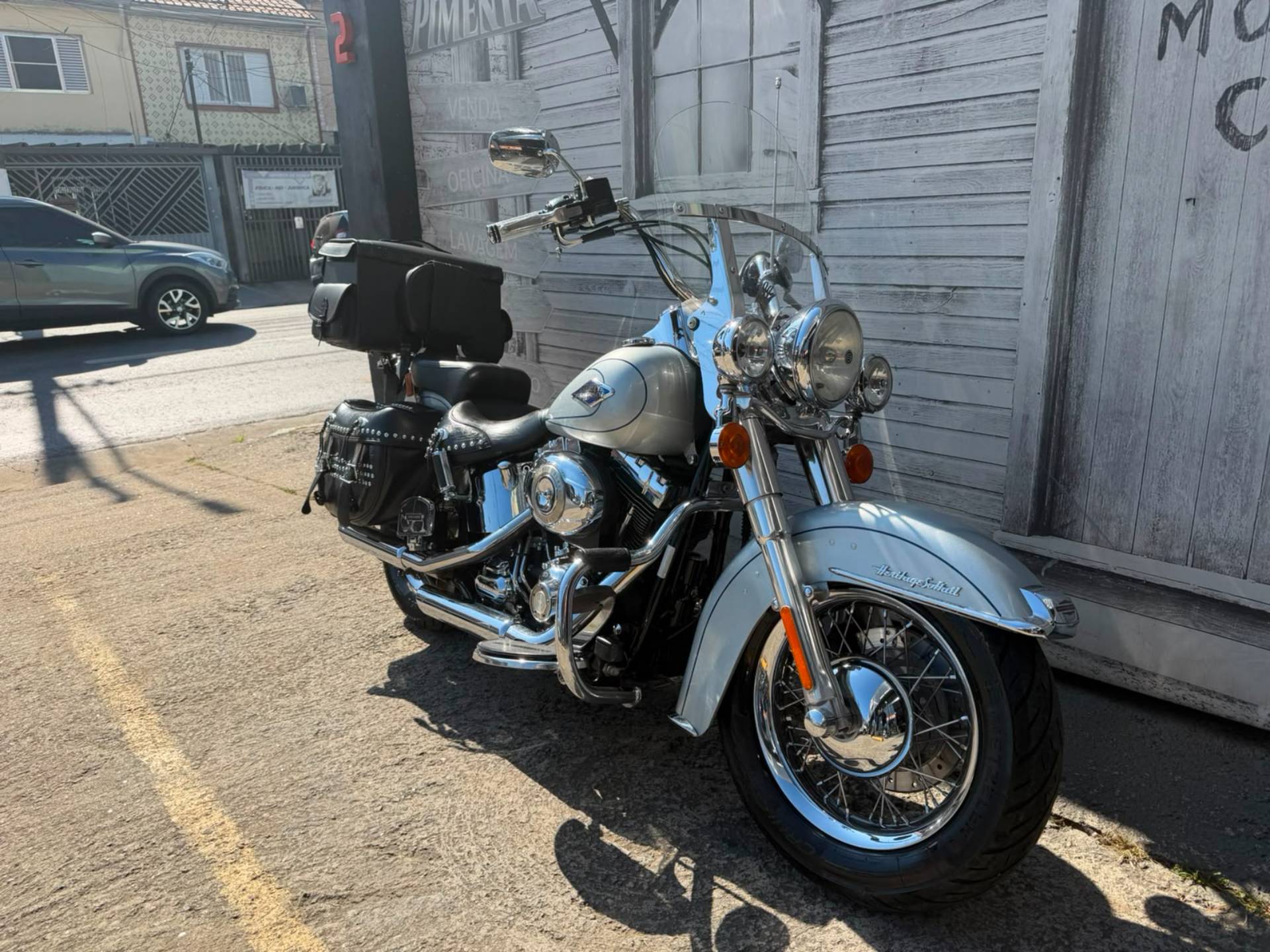 HARLEY-DAVIDSON HERITAGE SOFTAIL CLASSIC