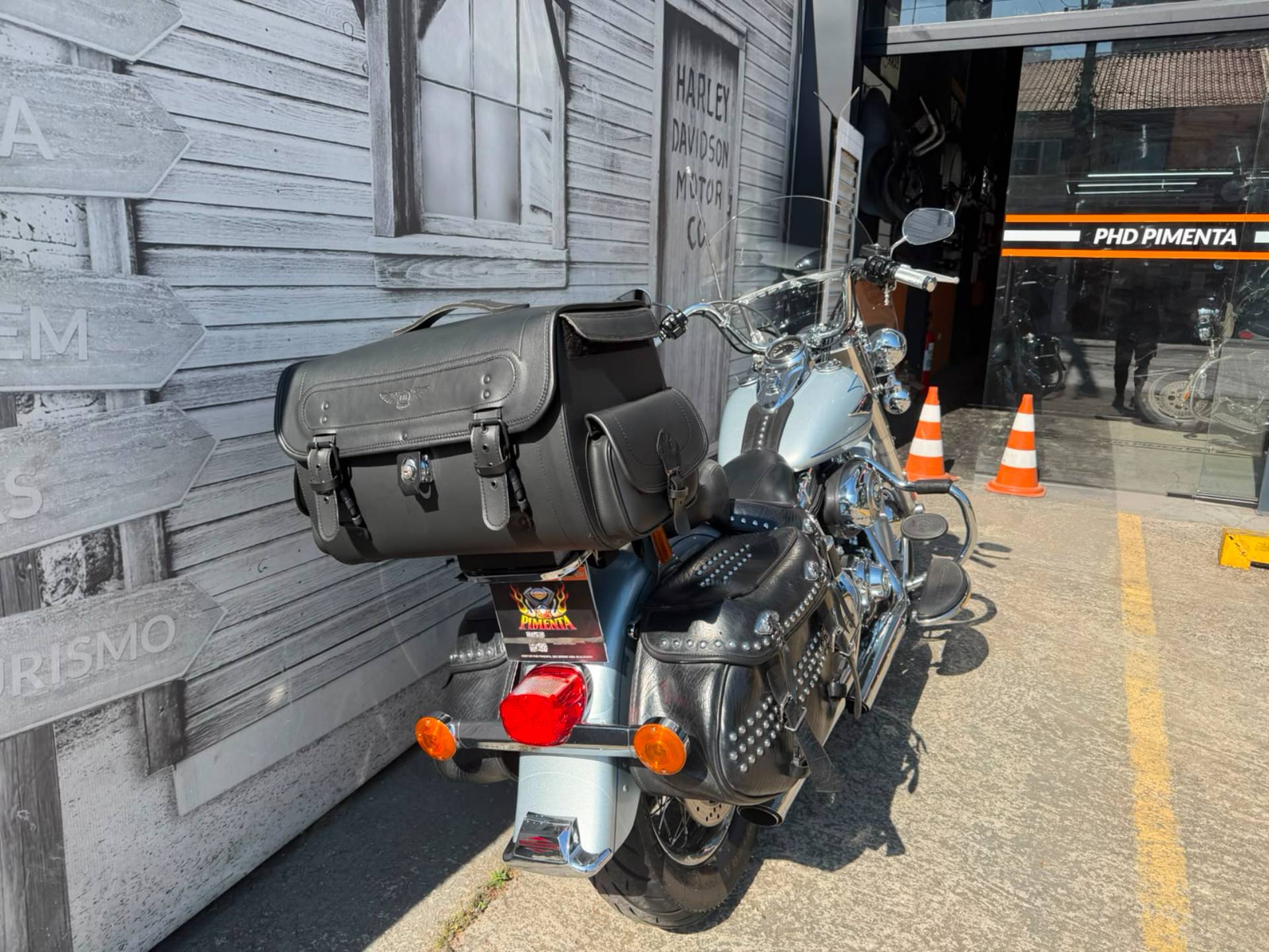 HARLEY-DAVIDSON HERITAGE SOFTAIL CLASSIC