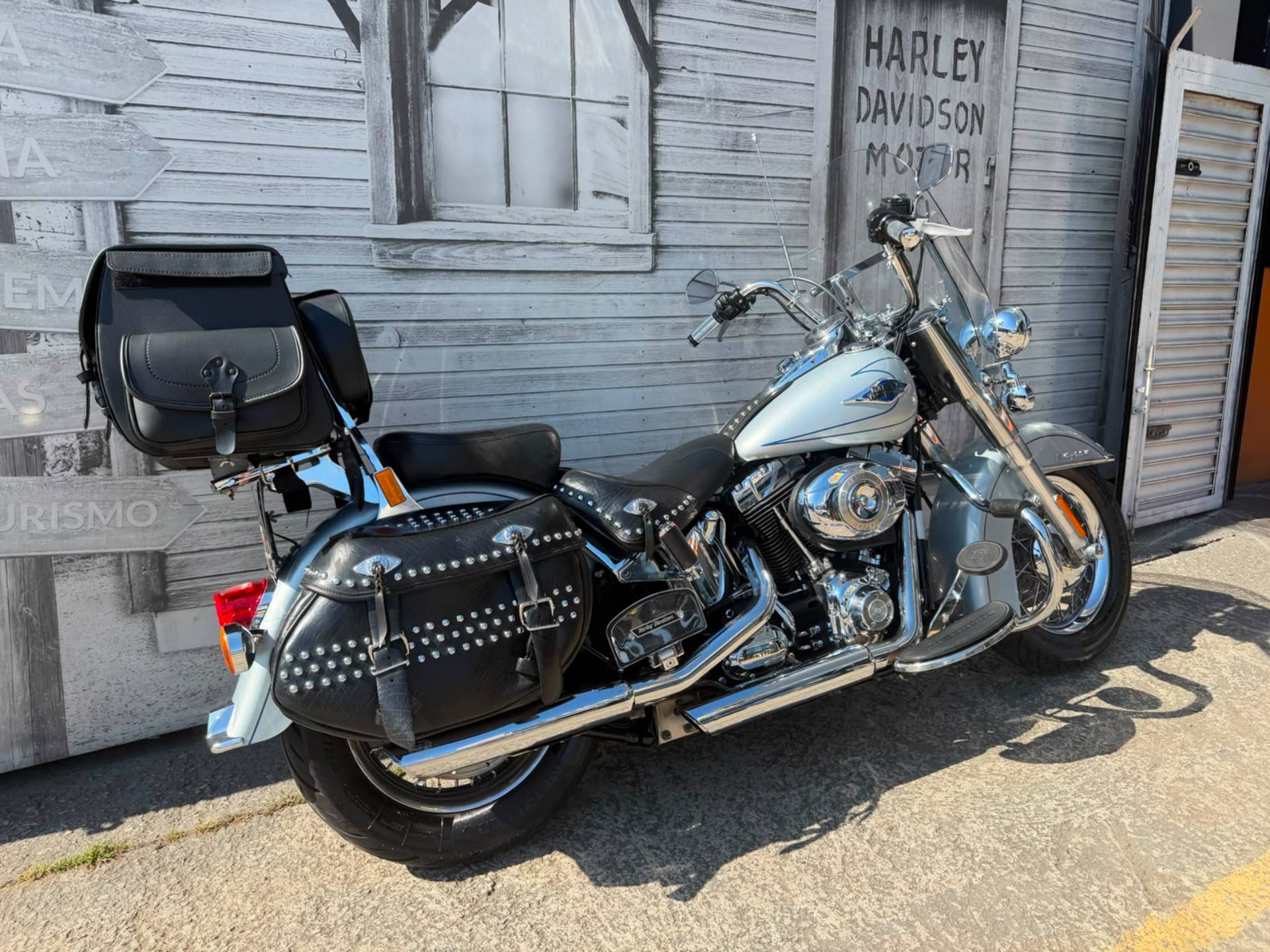 HARLEY-DAVIDSON HERITAGE SOFTAIL CLASSIC