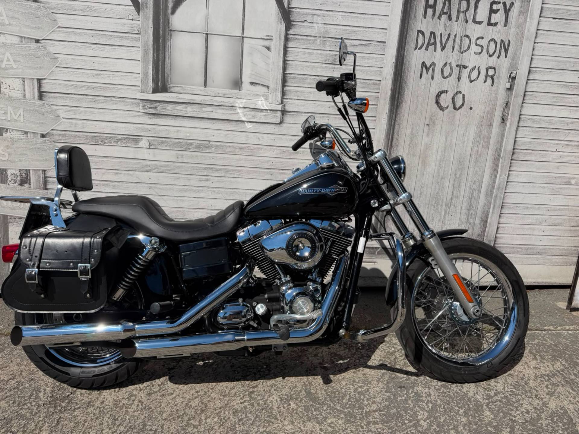 HARLEY-DAVIDSON DYNA SUPER GLIDE CUSTOM