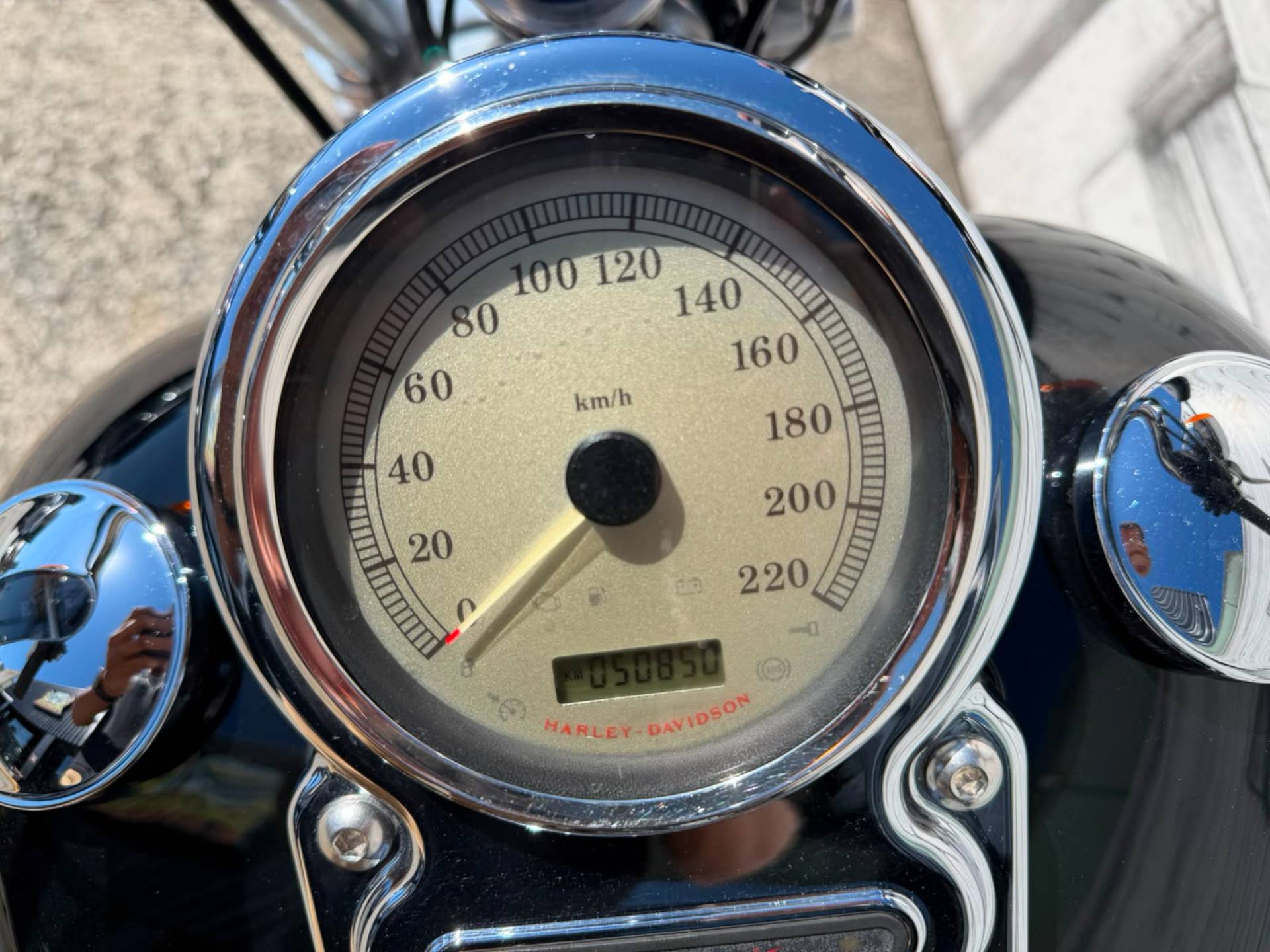 HARLEY-DAVIDSON DYNA SUPER GLIDE CUSTOM