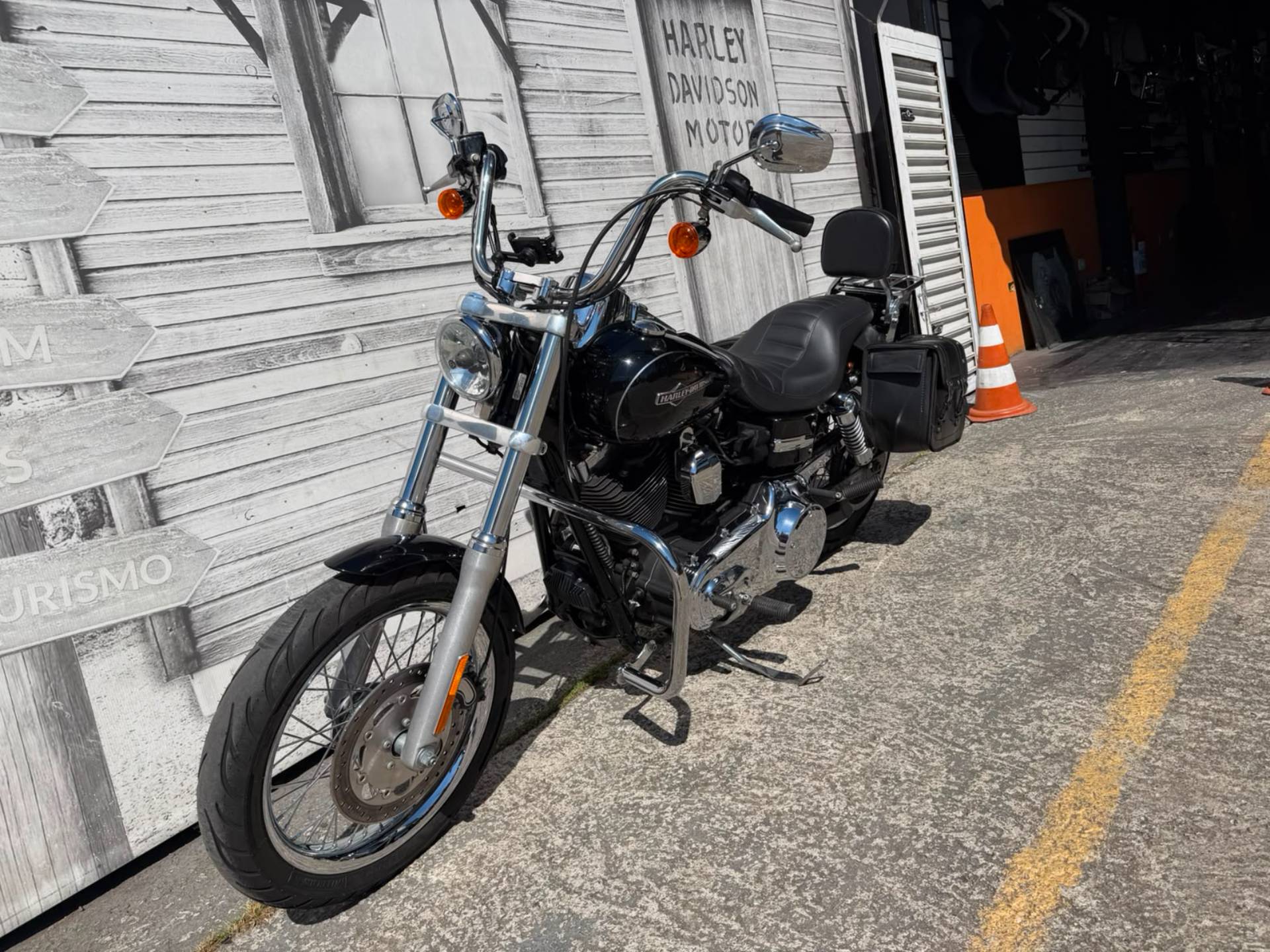 HARLEY-DAVIDSON DYNA SUPER GLIDE CUSTOM