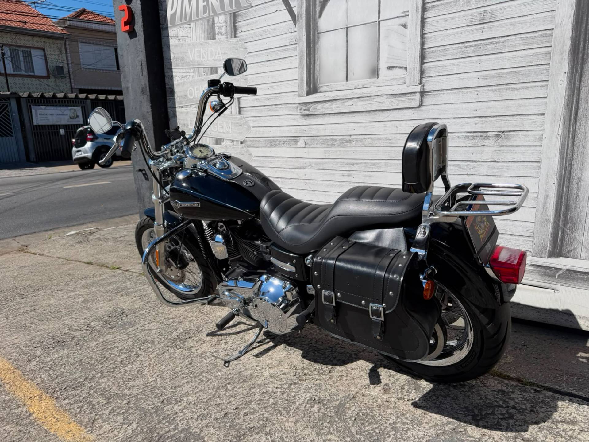 HARLEY-DAVIDSON DYNA SUPER GLIDE CUSTOM