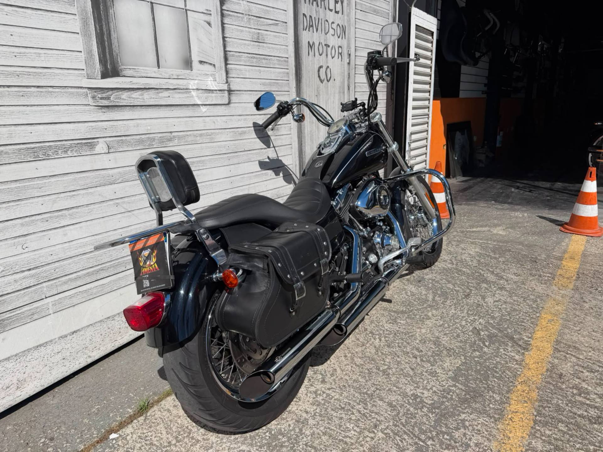 HARLEY-DAVIDSON DYNA SUPER GLIDE CUSTOM