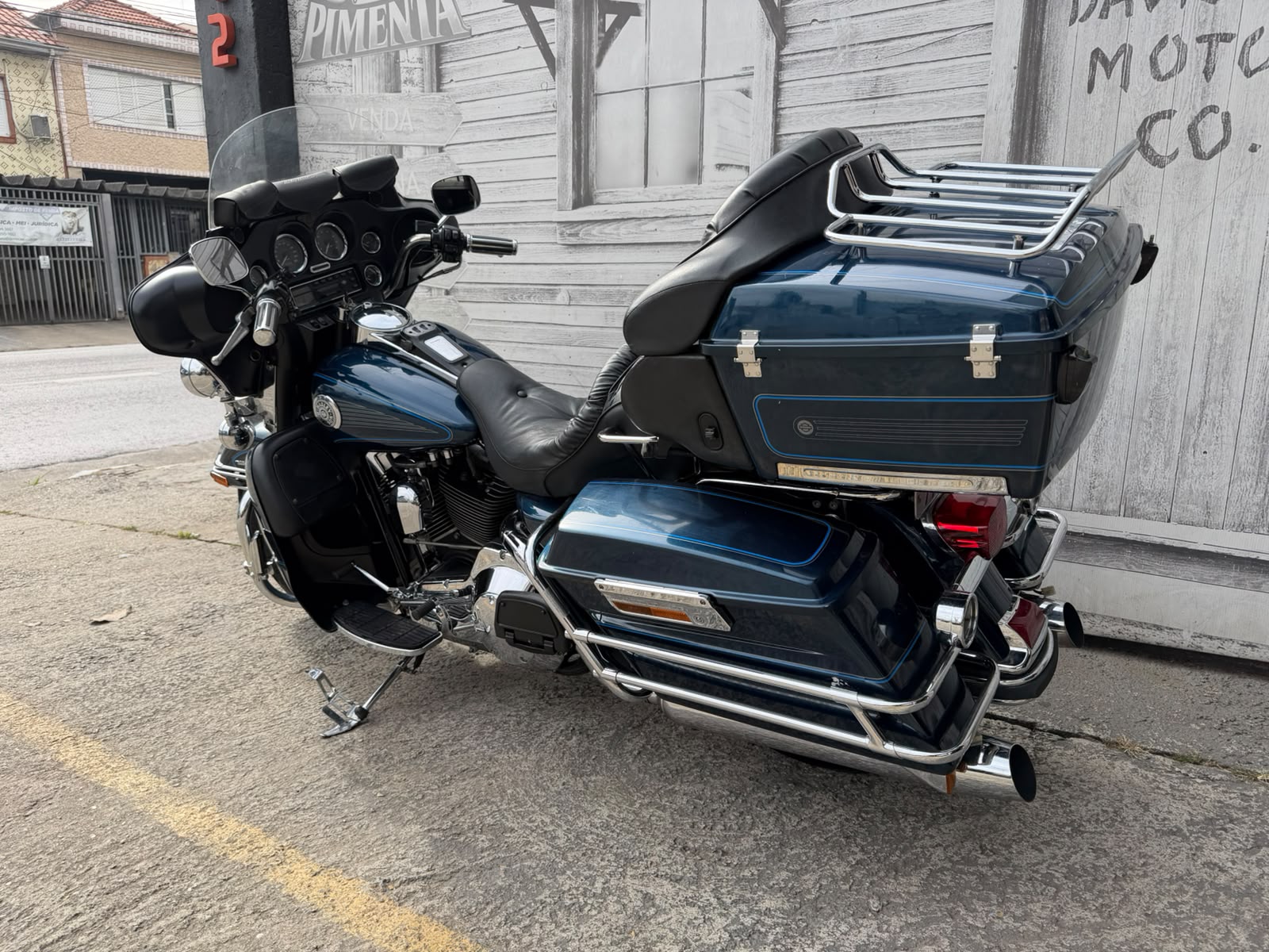 HARLEY-DAVIDSON ELECTRA GLIDE CLASSIC