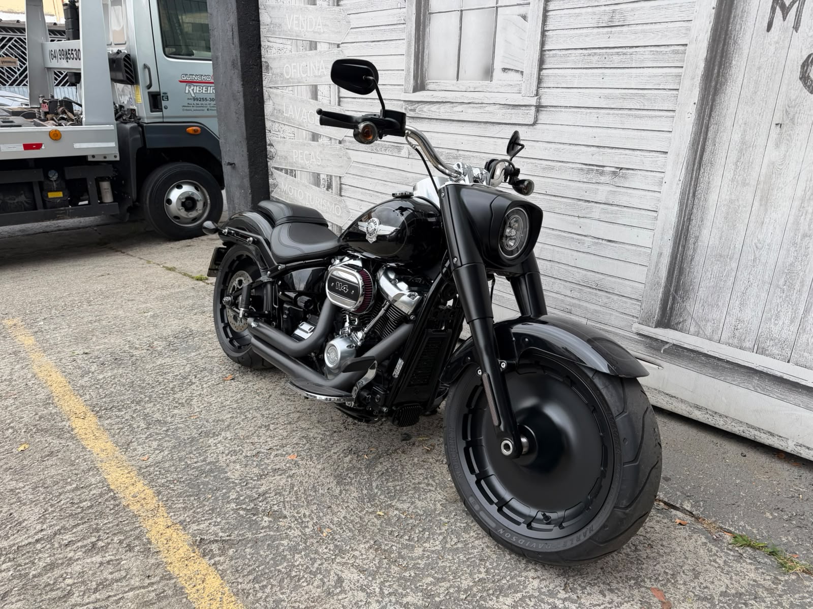 HARLEY-DAVIDSON SOFTAIL FAT BOY 114