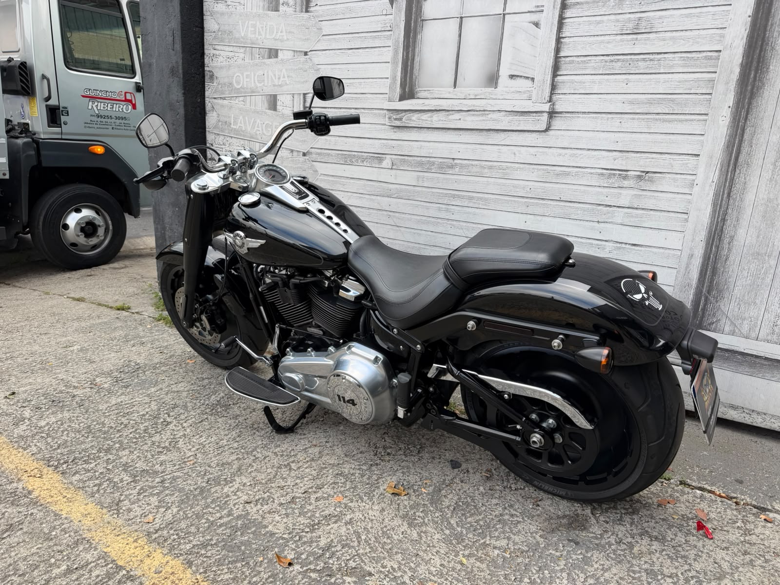 HARLEY-DAVIDSON SOFTAIL FAT BOY 114