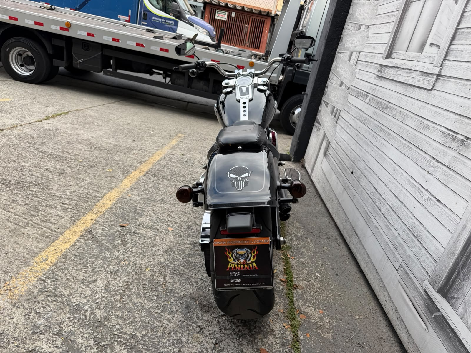 HARLEY-DAVIDSON SOFTAIL FAT BOY 114