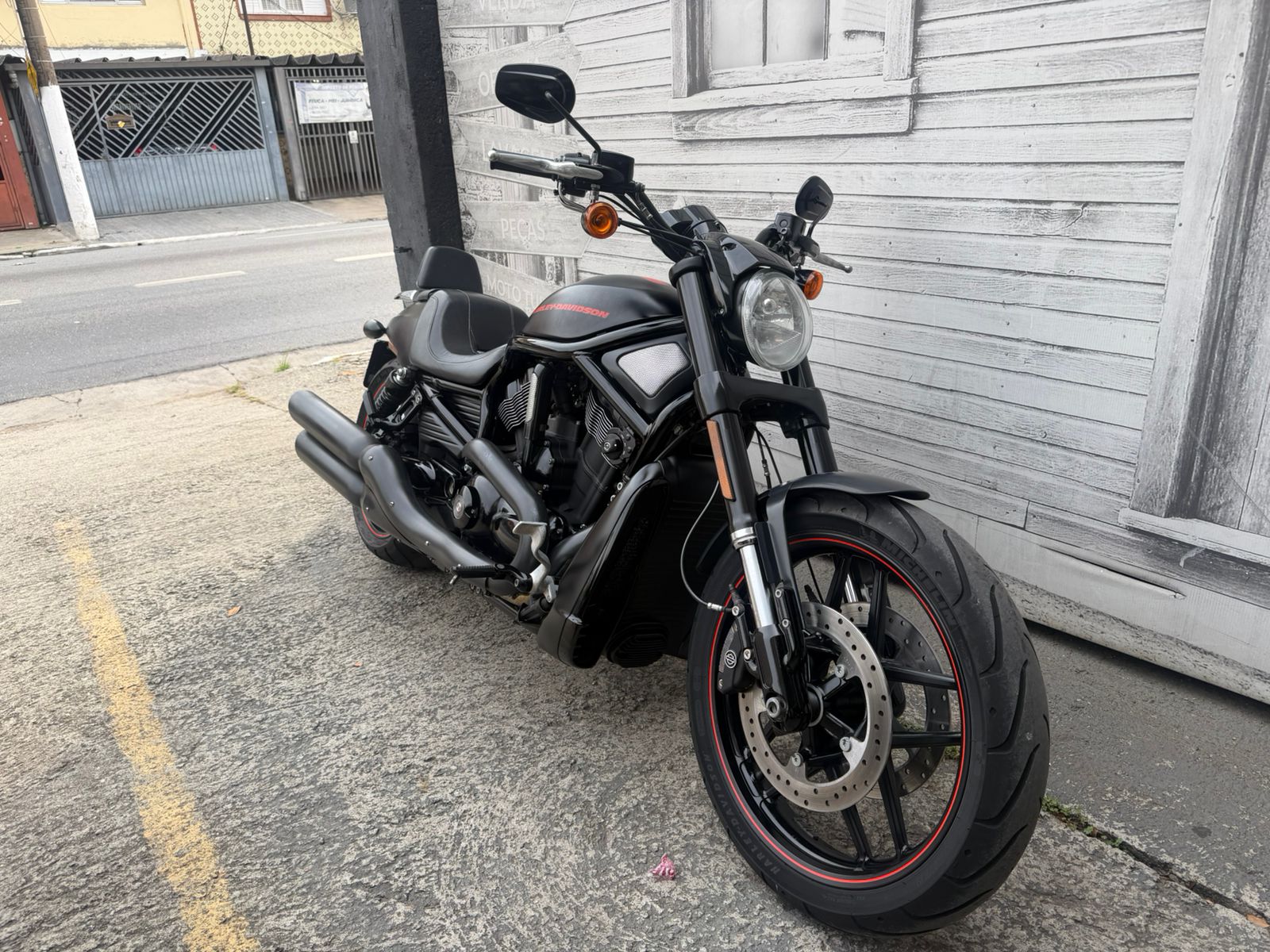 HARLEY-DAVIDSON NIGHT ROD SPECIAL