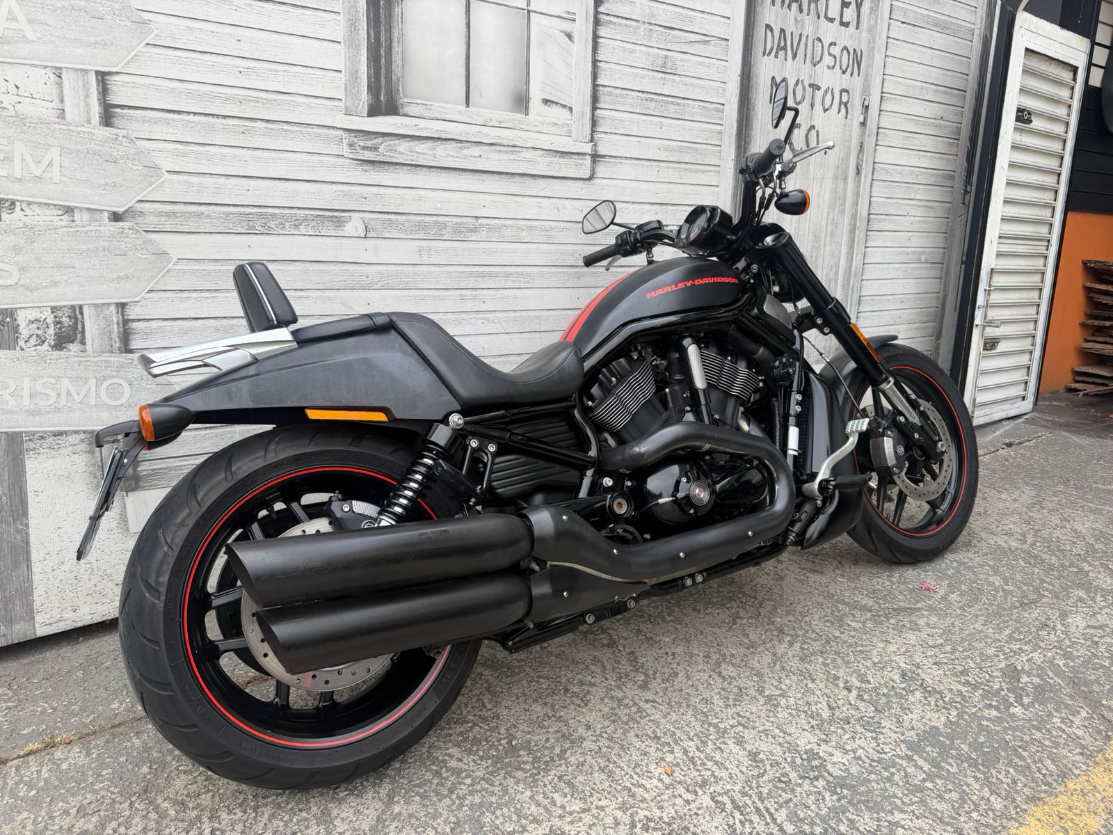 HARLEY-DAVIDSON NIGHT ROD SPECIAL