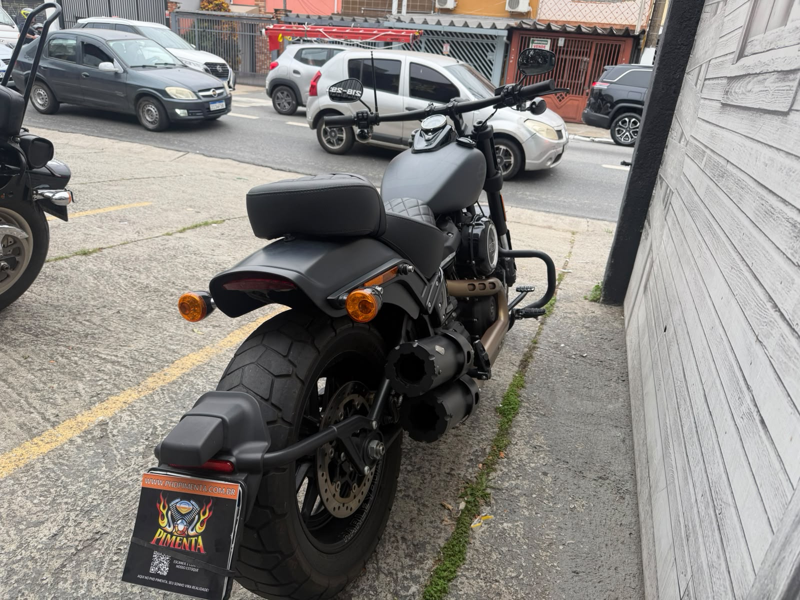 HARLEY-DAVIDSON SOFTAIL FAT BOB 107