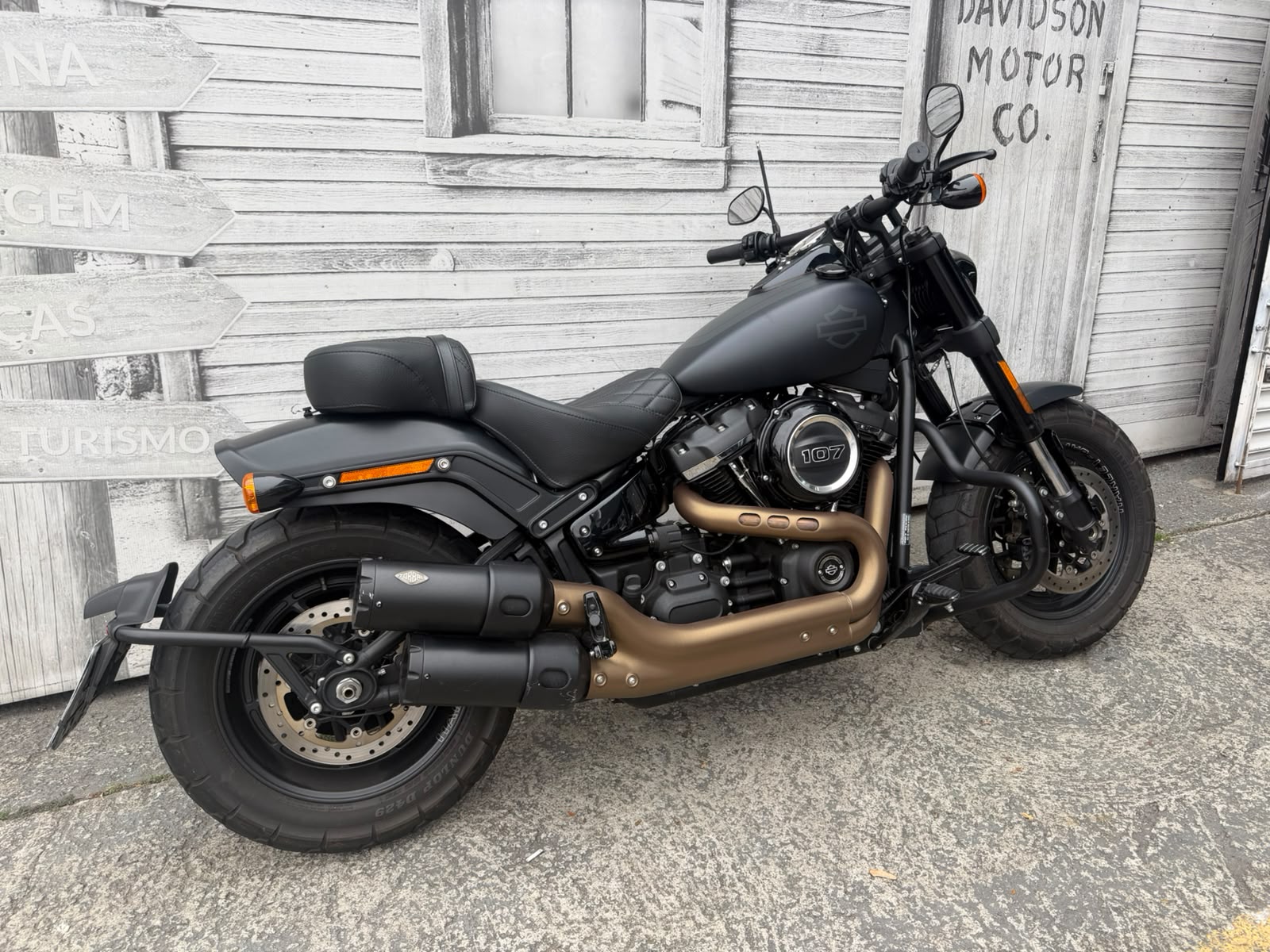HARLEY-DAVIDSON SOFTAIL FAT BOB 107