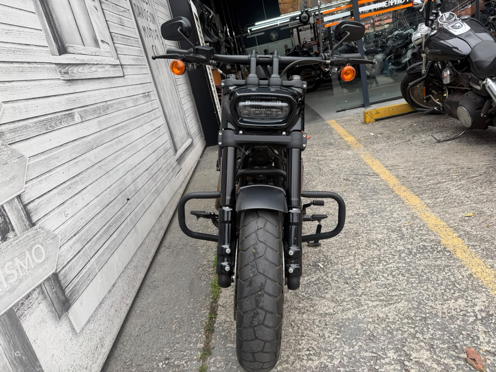 HARLEY-DAVIDSON SOFTAIL FAT BOB 107
