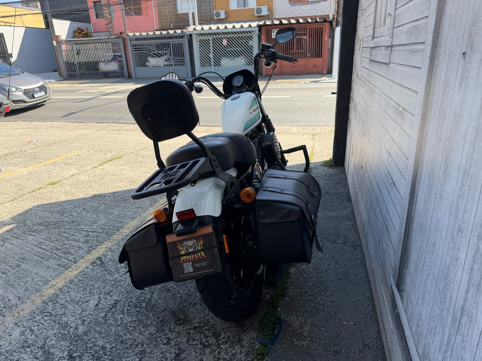 HARLEY-DAVIDSON IRON