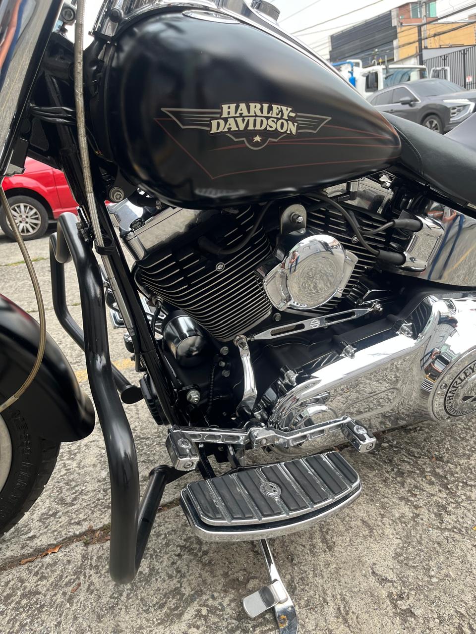HARLEY-DAVIDSON FAT BOY FLSTF