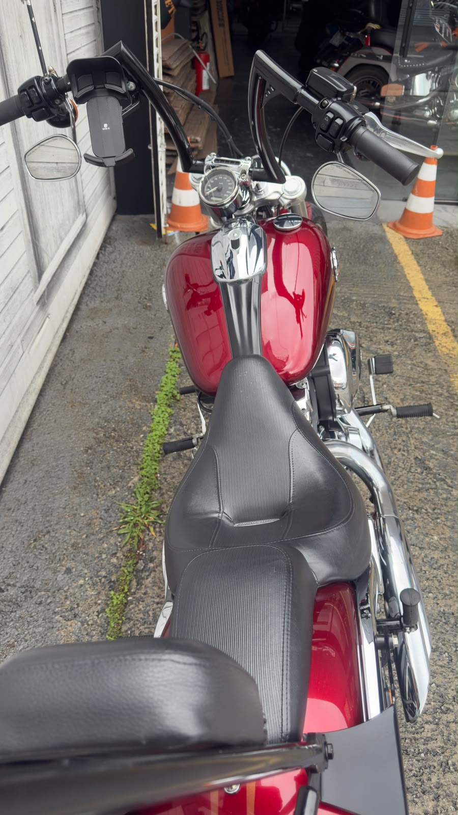 HARLEY-DAVIDSON SOFTAIL BREAKOUT
