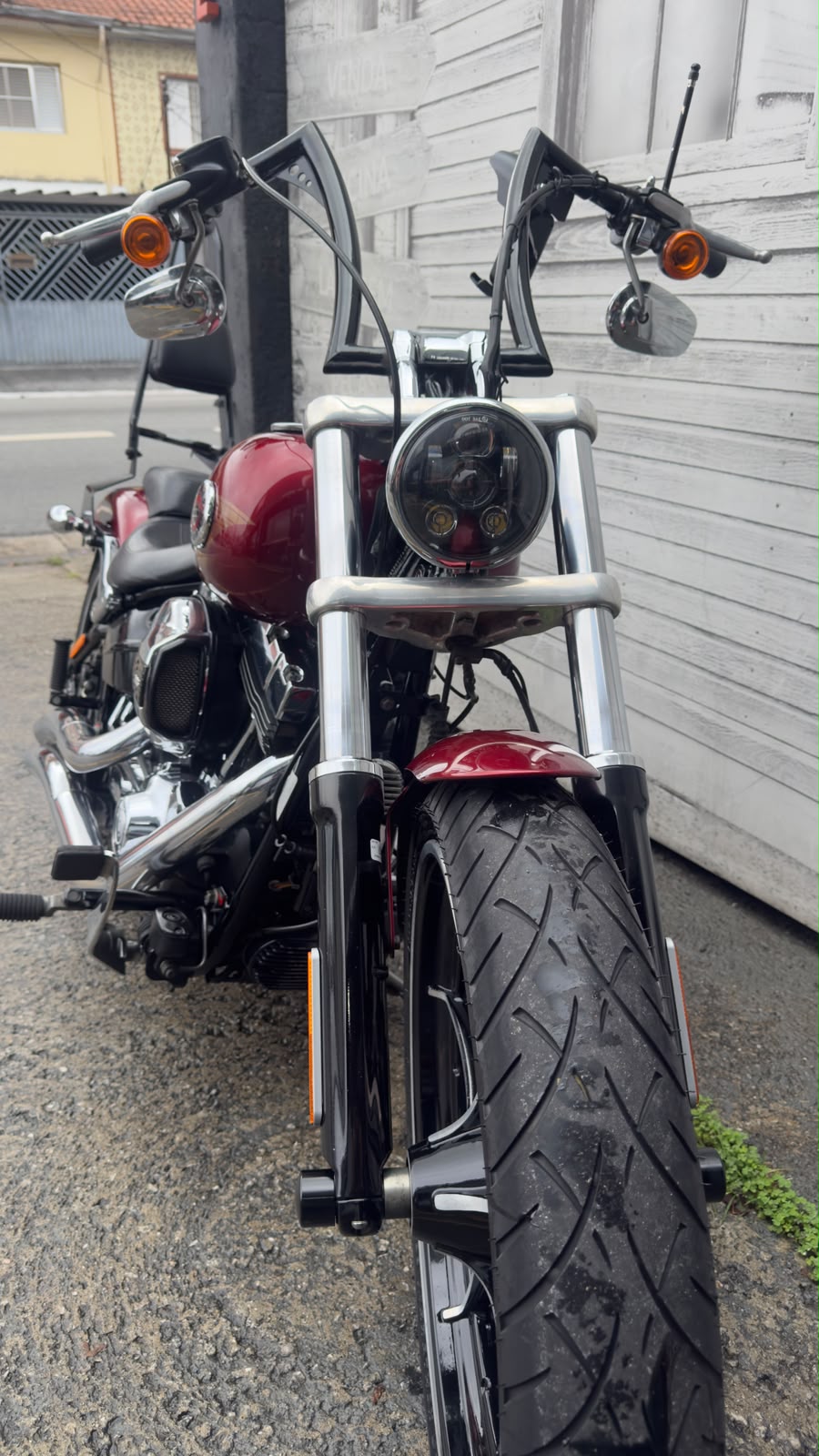 HARLEY-DAVIDSON SOFTAIL BREAKOUT