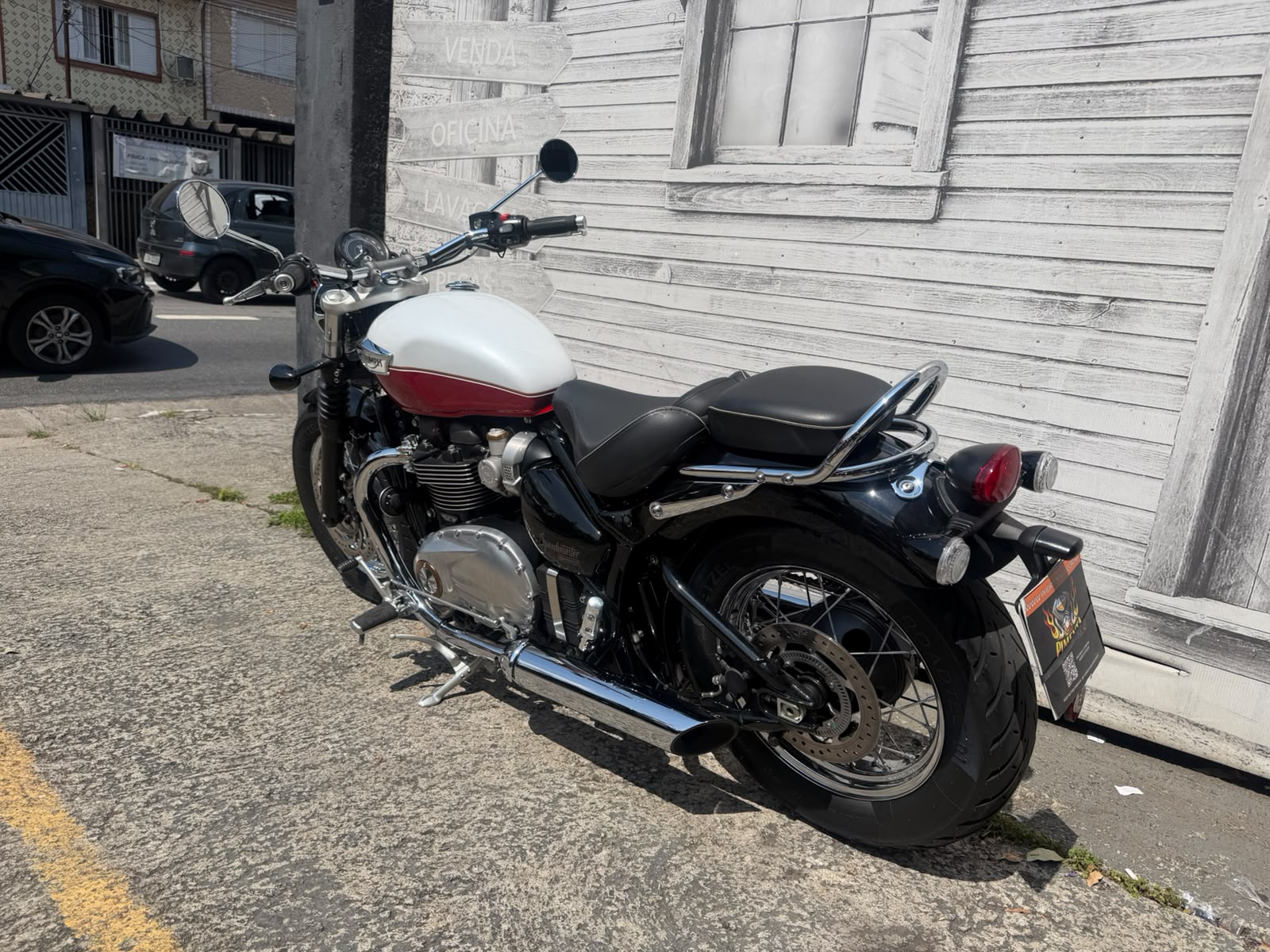TRIUMPH BONNEVILLE SPEEDMASTER