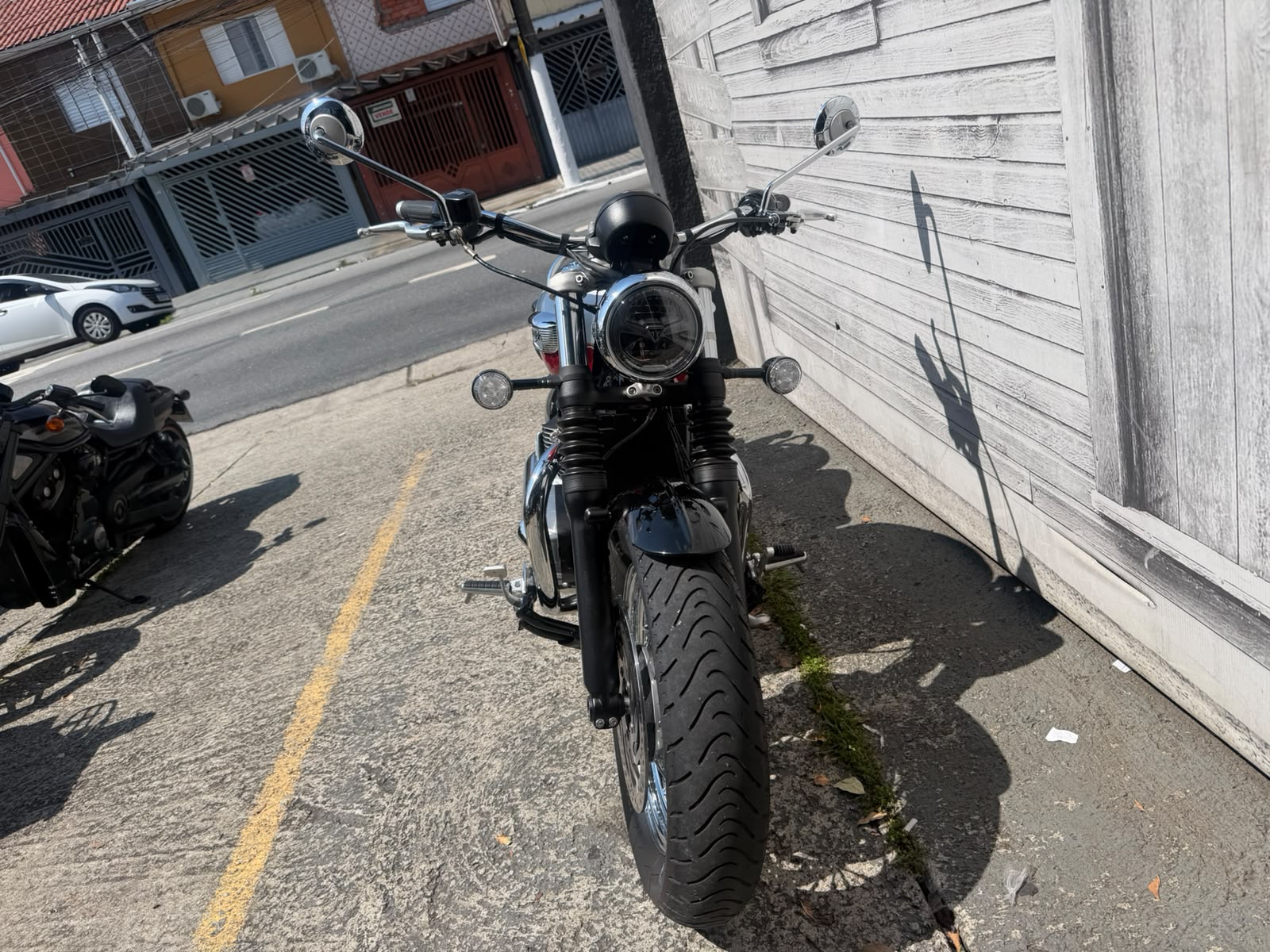 TRIUMPH BONNEVILLE SPEEDMASTER