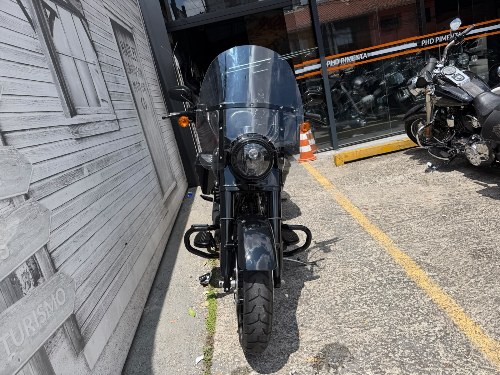 HARLEY-DAVIDSON ROAD KING SPECIAL
