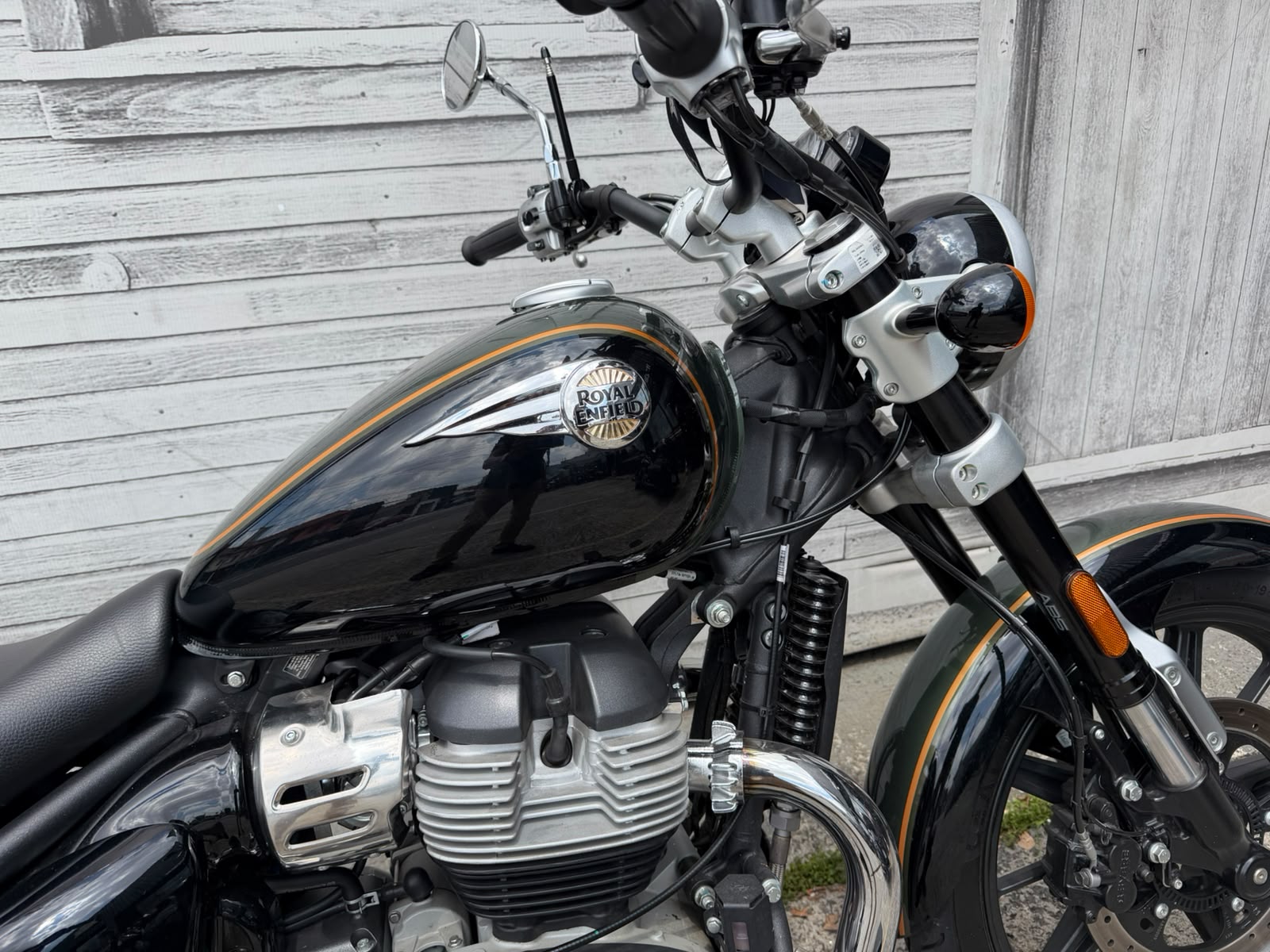 ROYAL ENFIELD METEOR 650 INTERSTELLAR